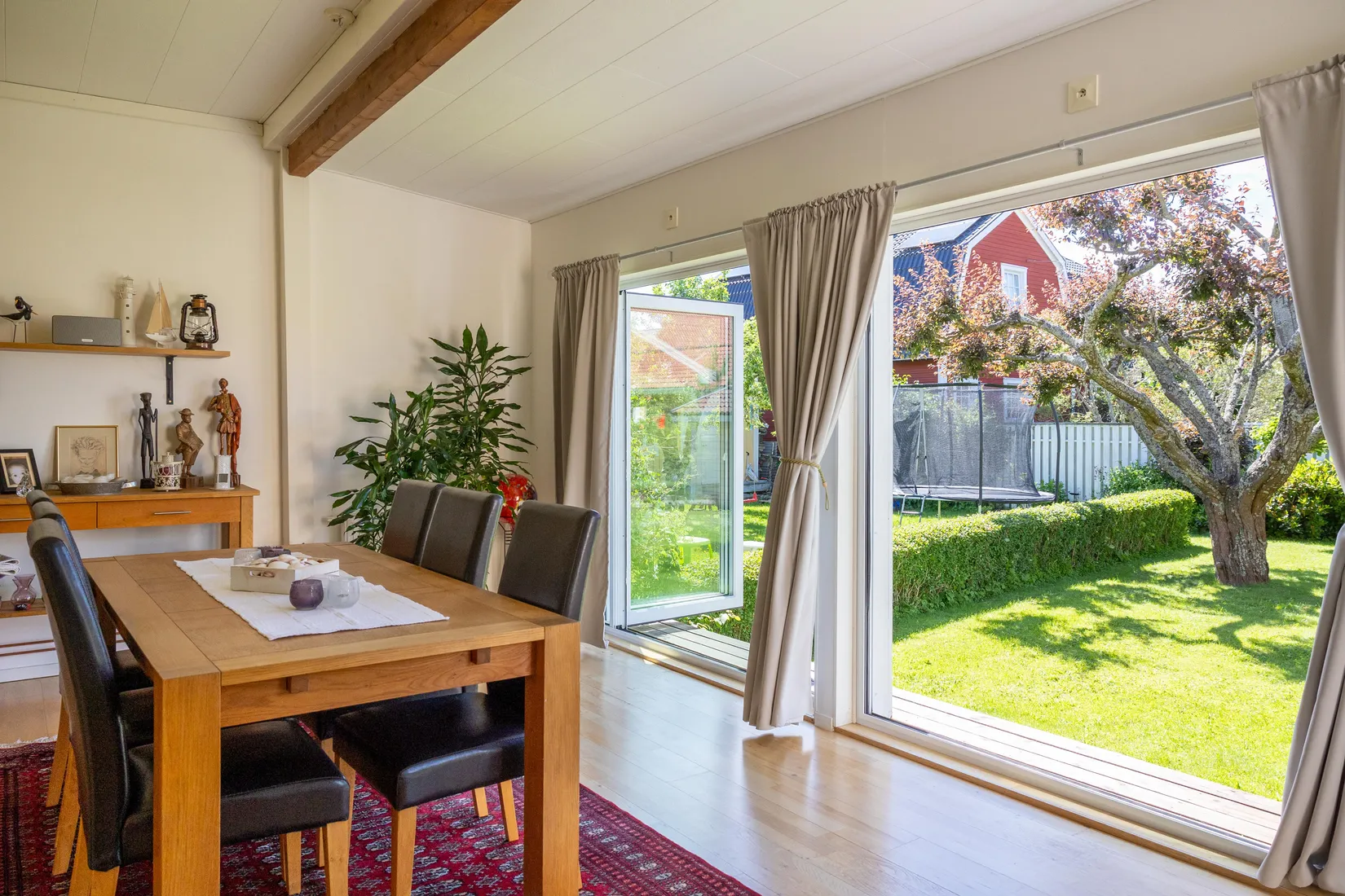 Radhus, Vegagatan 13B, Vega, Västerås