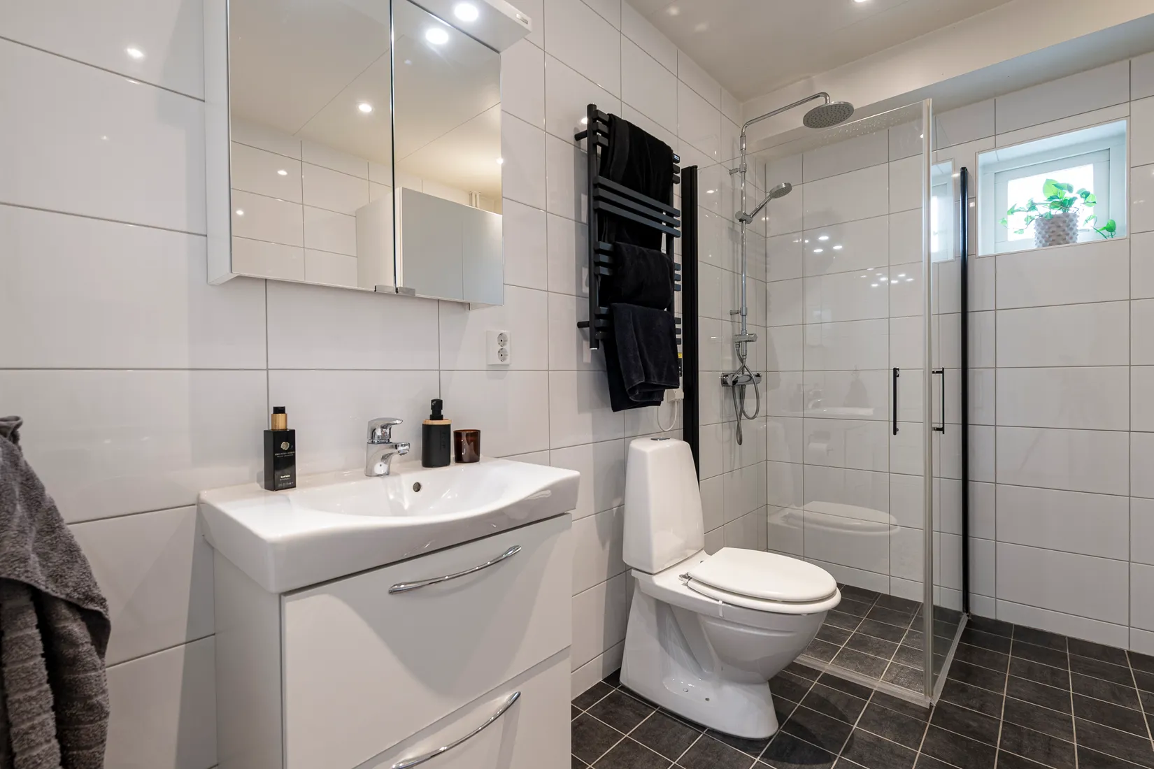 Radhus, Lahtisgatan 45, Lillhamra, Västerås