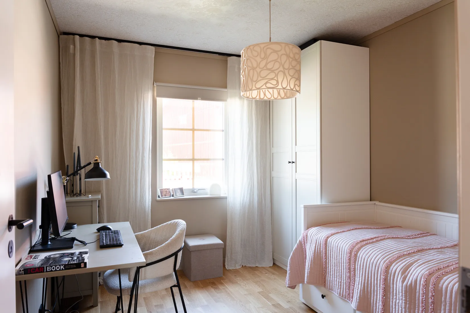 Radhus, Salamandervägen 2, Gäddeholm, Västerås
