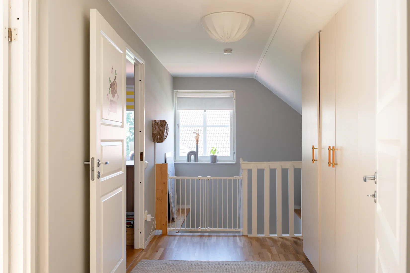 Radhus, Tulpangatan 43, Norra Gryta, Västerås