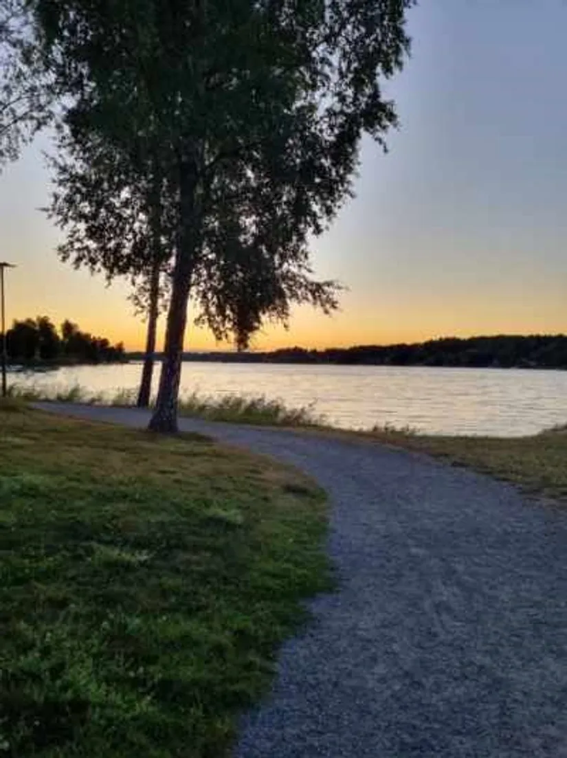 Radhus, Källarängsvägen 35c, Sundby Strand, Strängnäs