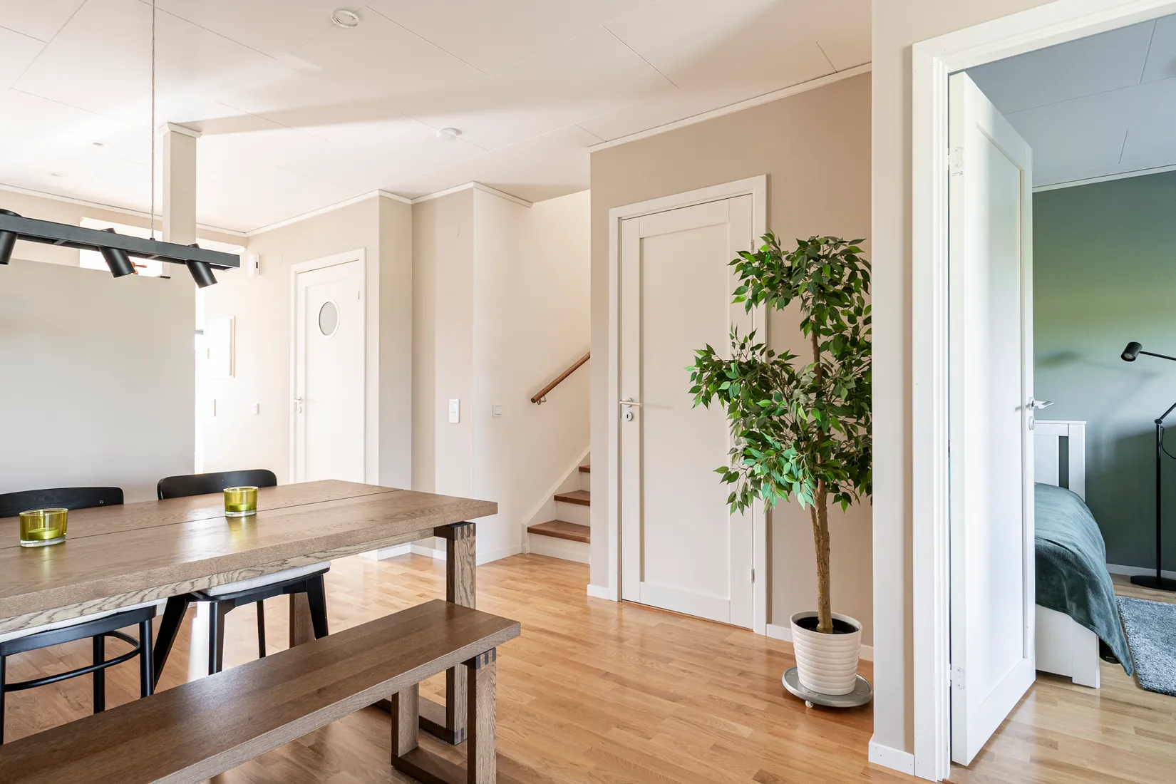 Radhus, Finlandsgatan 2, Lillhamra, Västerås