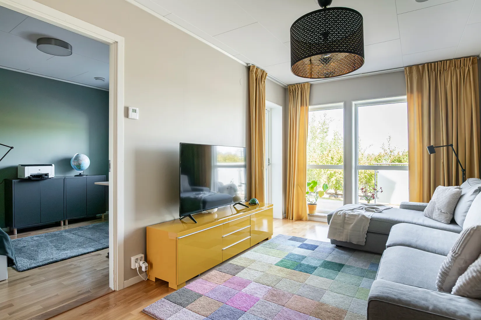 Radhus, Finlandsgatan 2, Lillhamra, Västerås