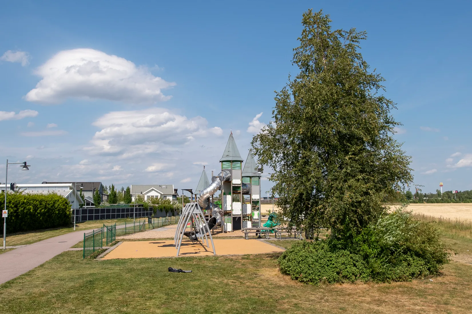 Radhus, Finlandsgatan 2, Lillhamra, Västerås