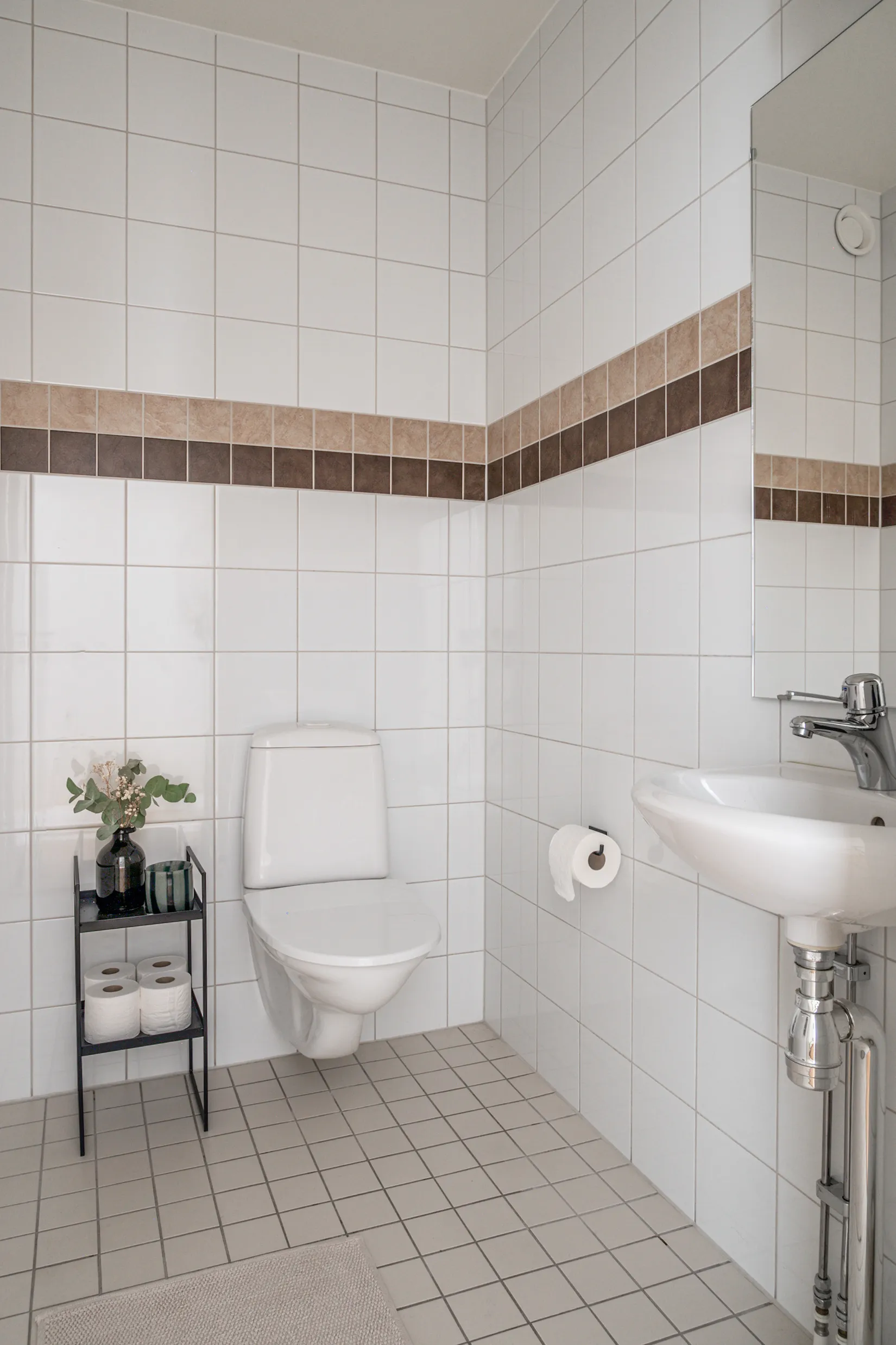 Bostadsrätt, Axel Wennergrens väg 16, Tyresö Centrum, Tyresö