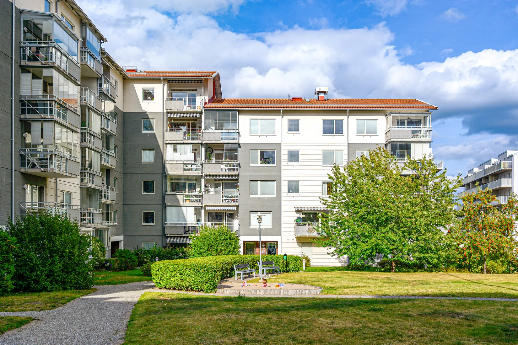 Bostadsrätt, Axel Wennergrens väg 16, Tyresö Centrum, Tyresö