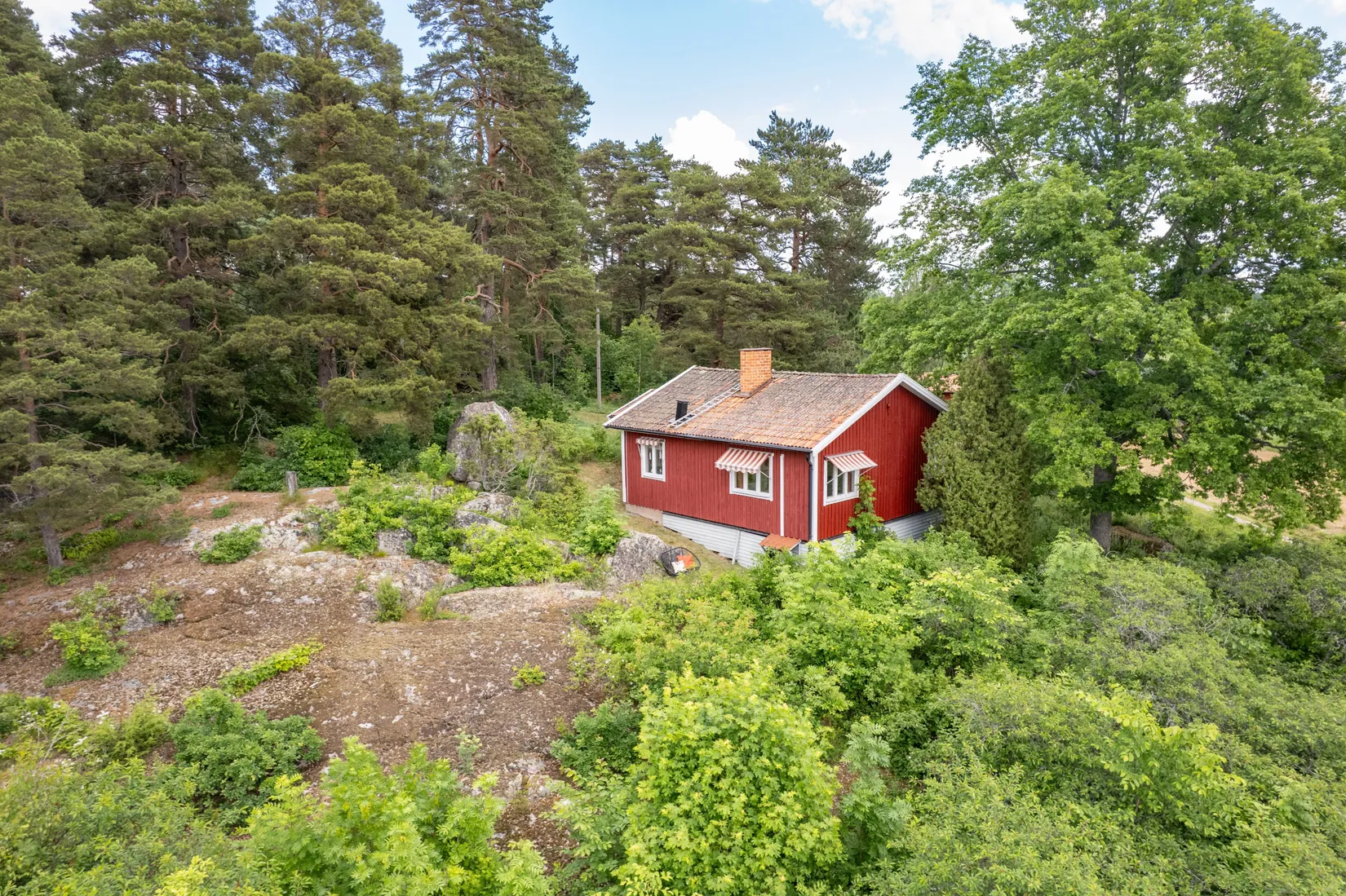 Villa, Mora Sjötorp 3  & Mora Sjötorp 2, Mora/Sundbyholm, Eskilstuna