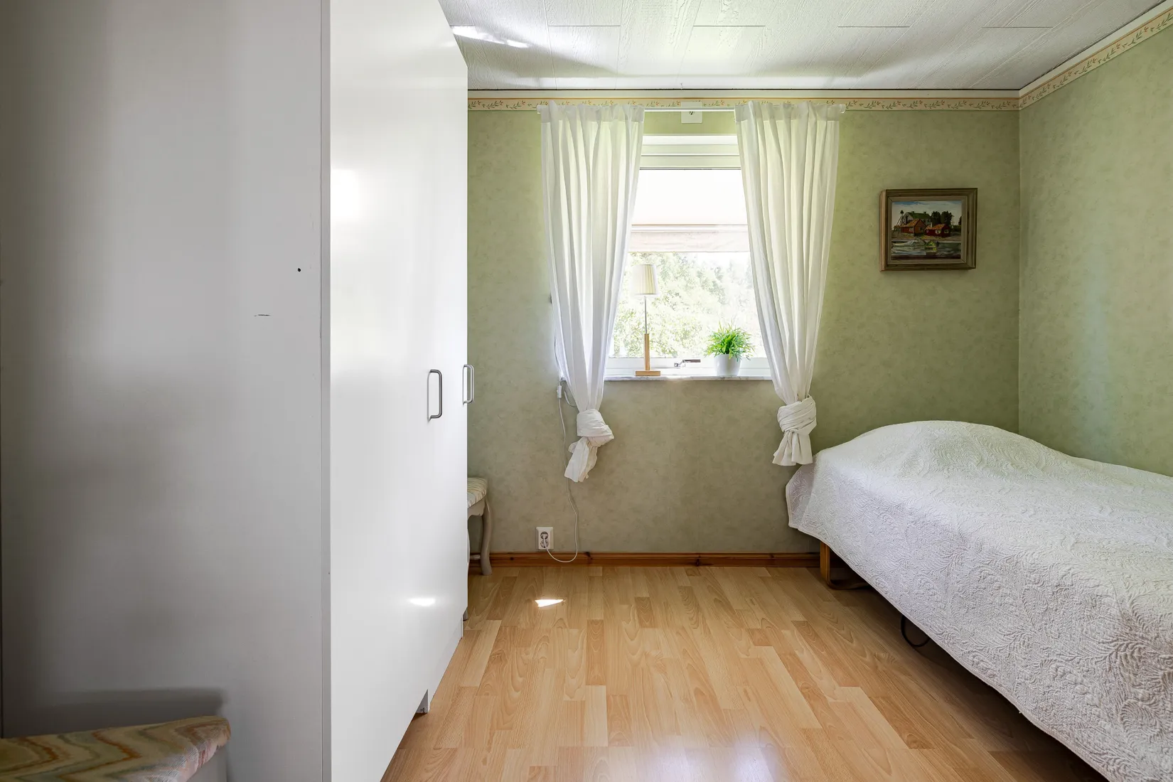 Villa, Mora Sjötorp 3  & Mora Sjötorp 2, Mora/Sundbyholm, Eskilstuna