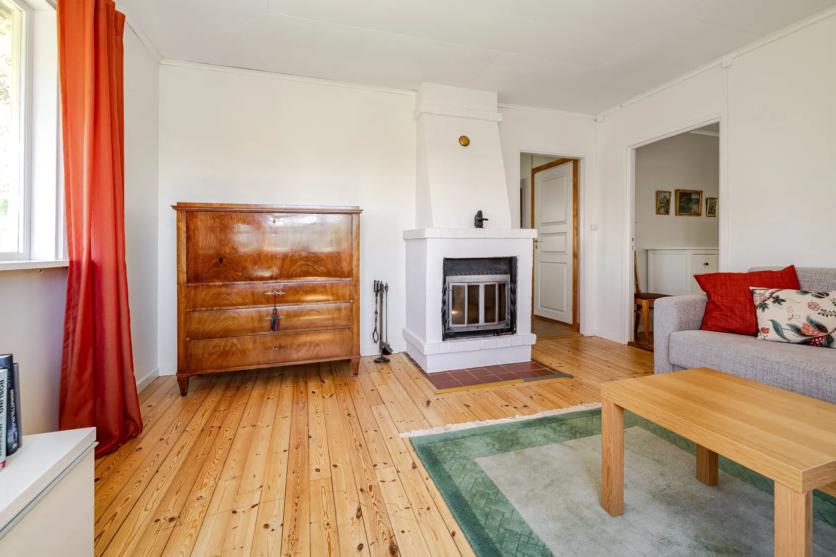 Villa, Mora Sjötorp 3  & Mora Sjötorp 2, Mora/Sundbyholm, Eskilstuna