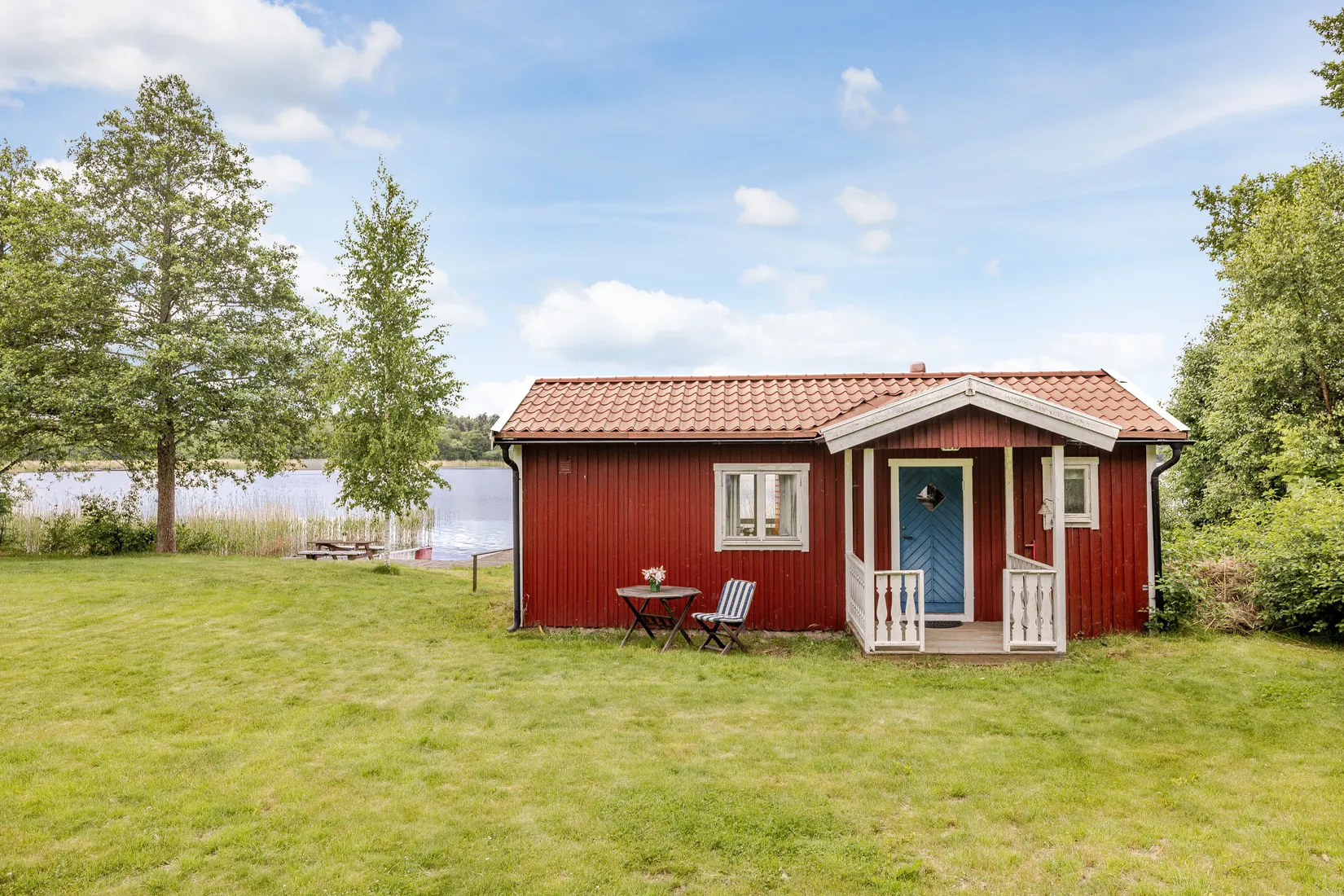 Villa, Mora Sjötorp 3  & Mora Sjötorp 2, Mora/Sundbyholm, Eskilstuna