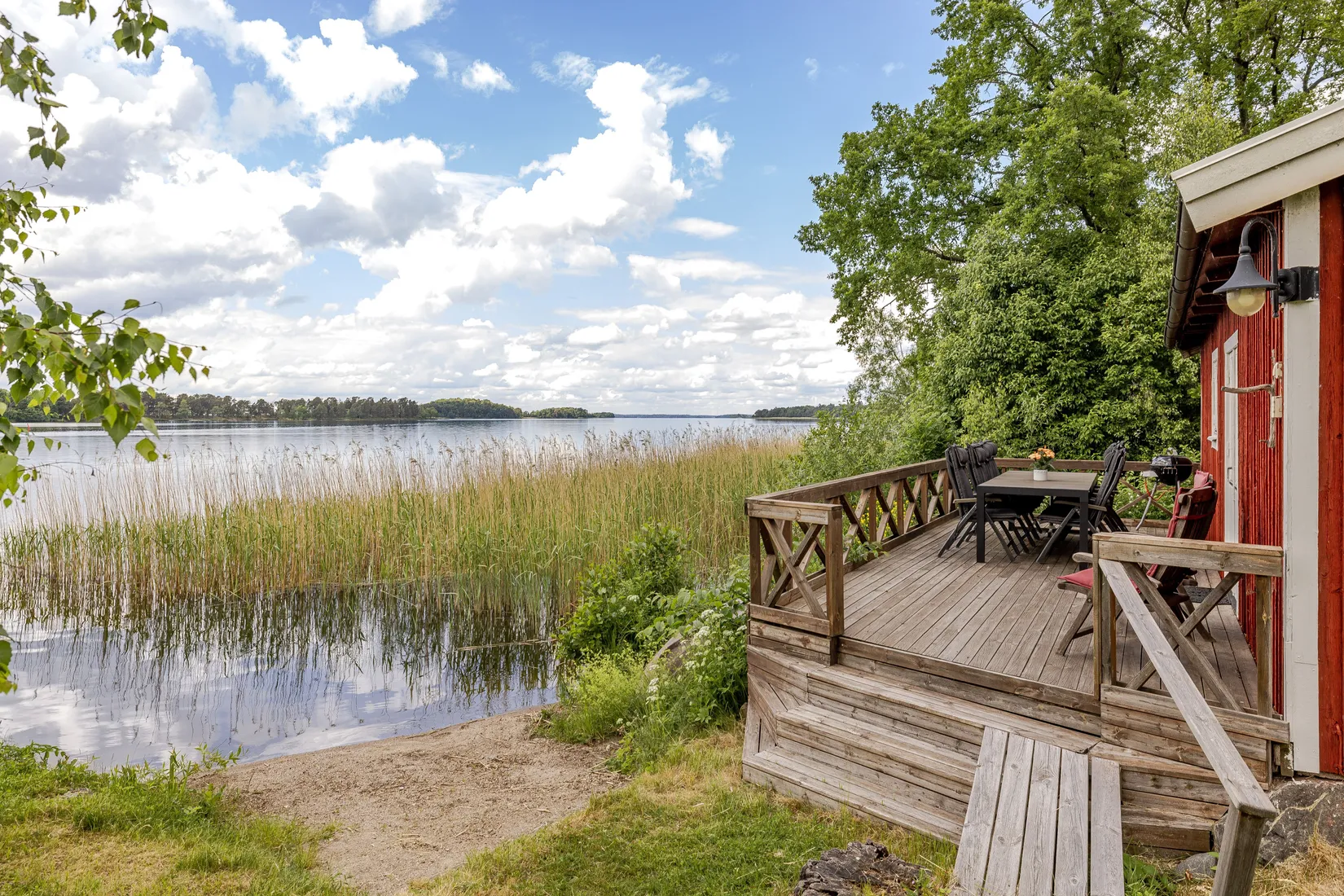 Villa, Mora Sjötorp 3  & Mora Sjötorp 2, Mora/Sundbyholm, Eskilstuna