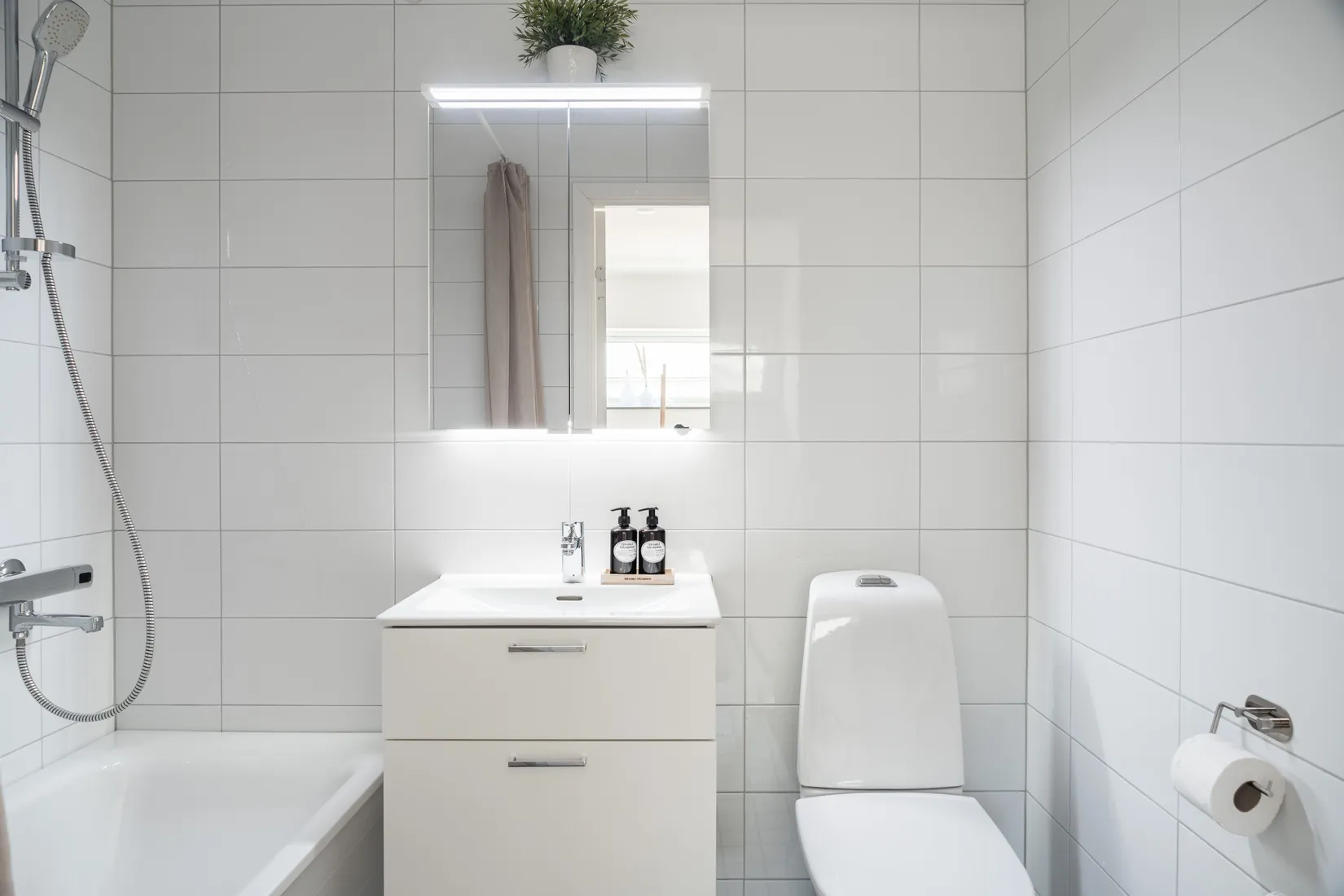 Radhus, Agatvägen 14A, Ö Karup, Båstad