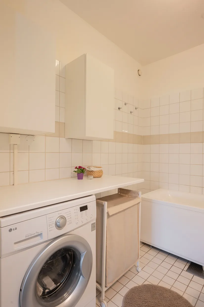 Bostadsrätt, Lillhagsvägen 8, Älvsjöbadet, Stockholm