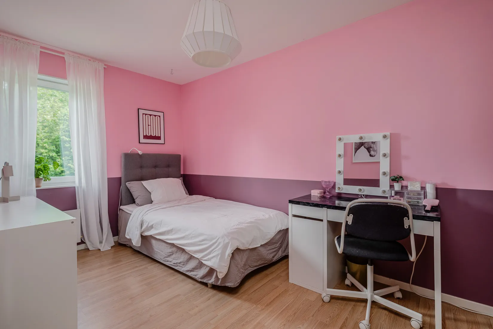 Radhus, Kullabergsvägen 29, Solgårdsgärde, Vallentuna