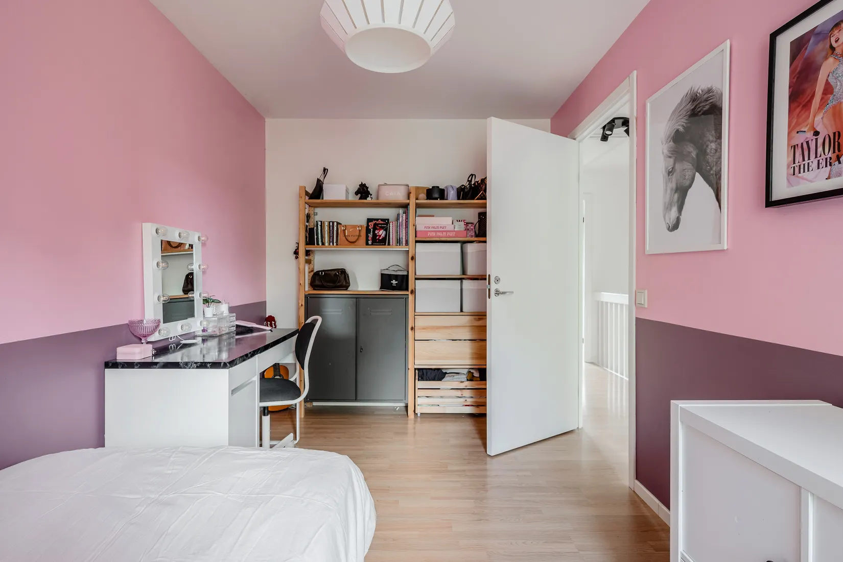 Radhus, Kullabergsvägen 29, Solgårdsgärde, Vallentuna