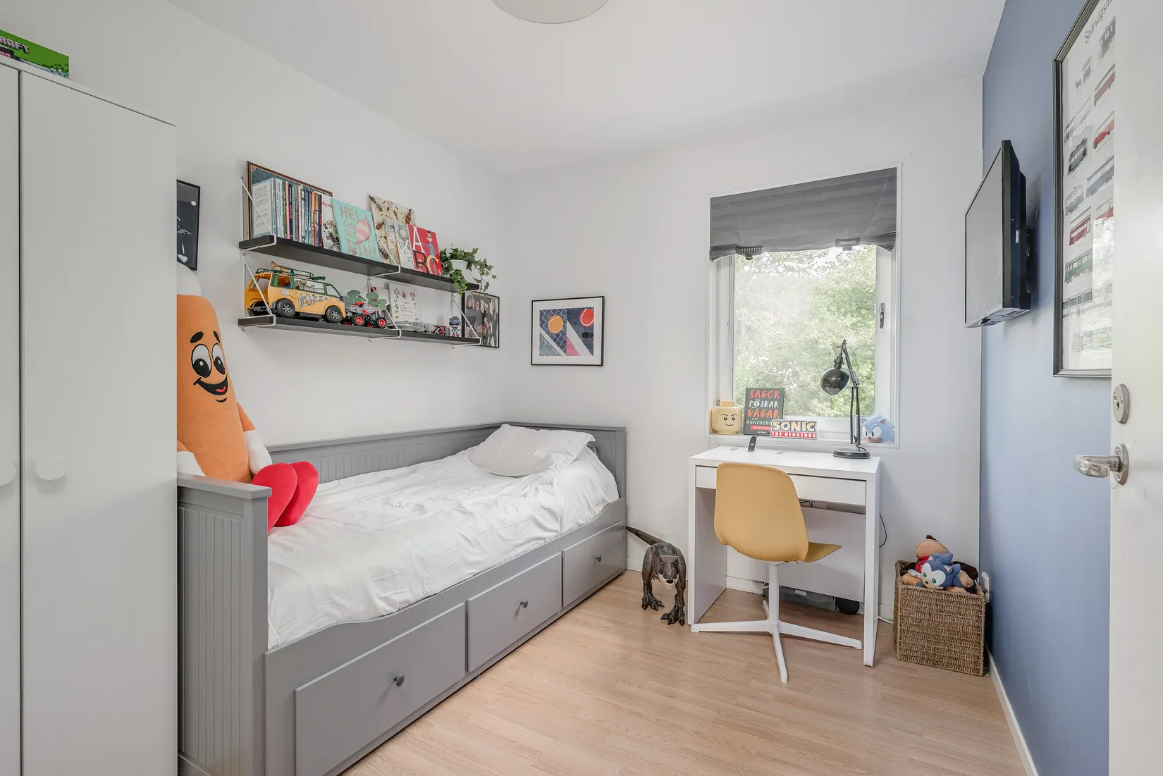 Radhus, Kullabergsvägen 29, Solgårdsgärde, Vallentuna