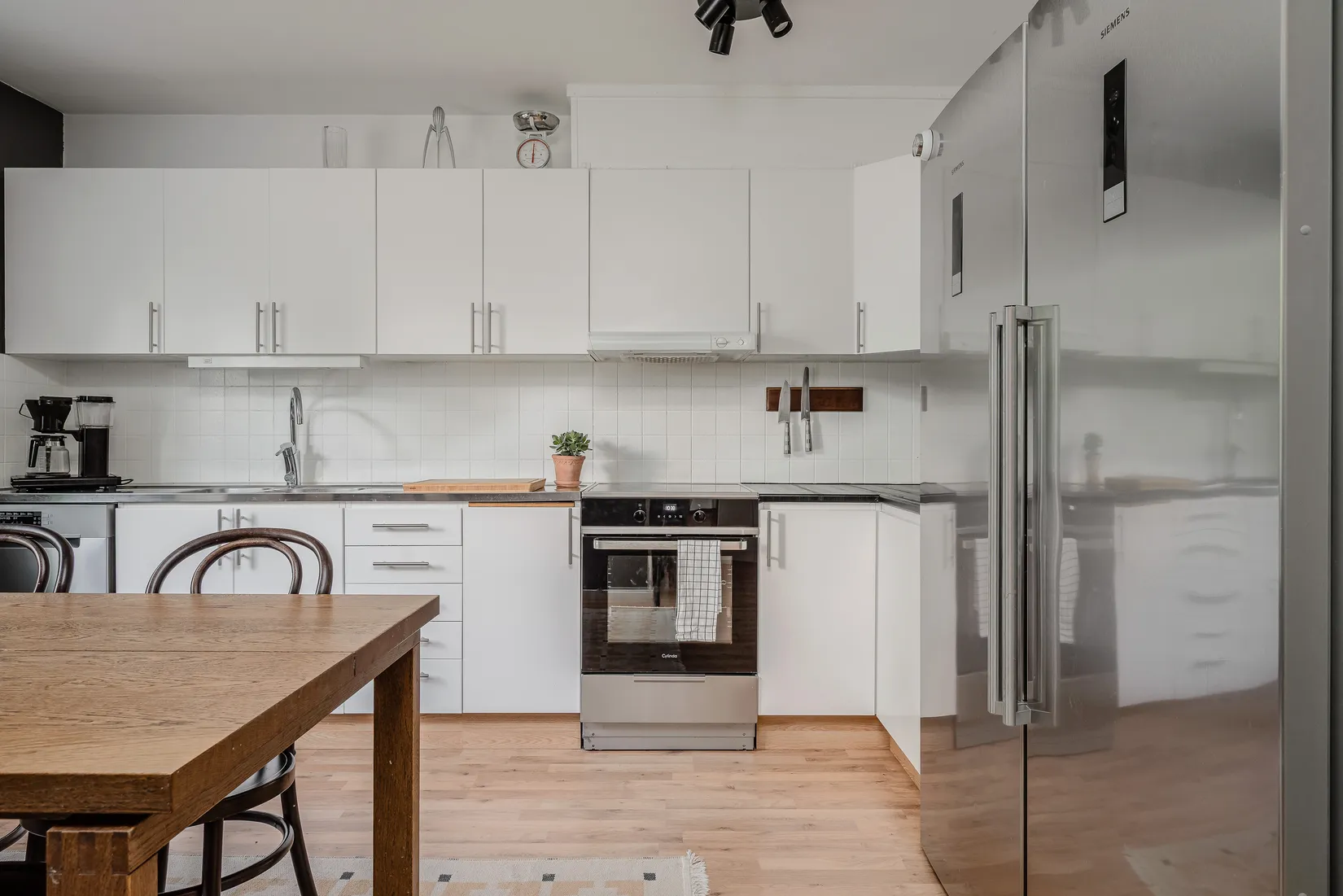 Radhus, Kullabergsvägen 29, Solgårdsgärde, Vallentuna