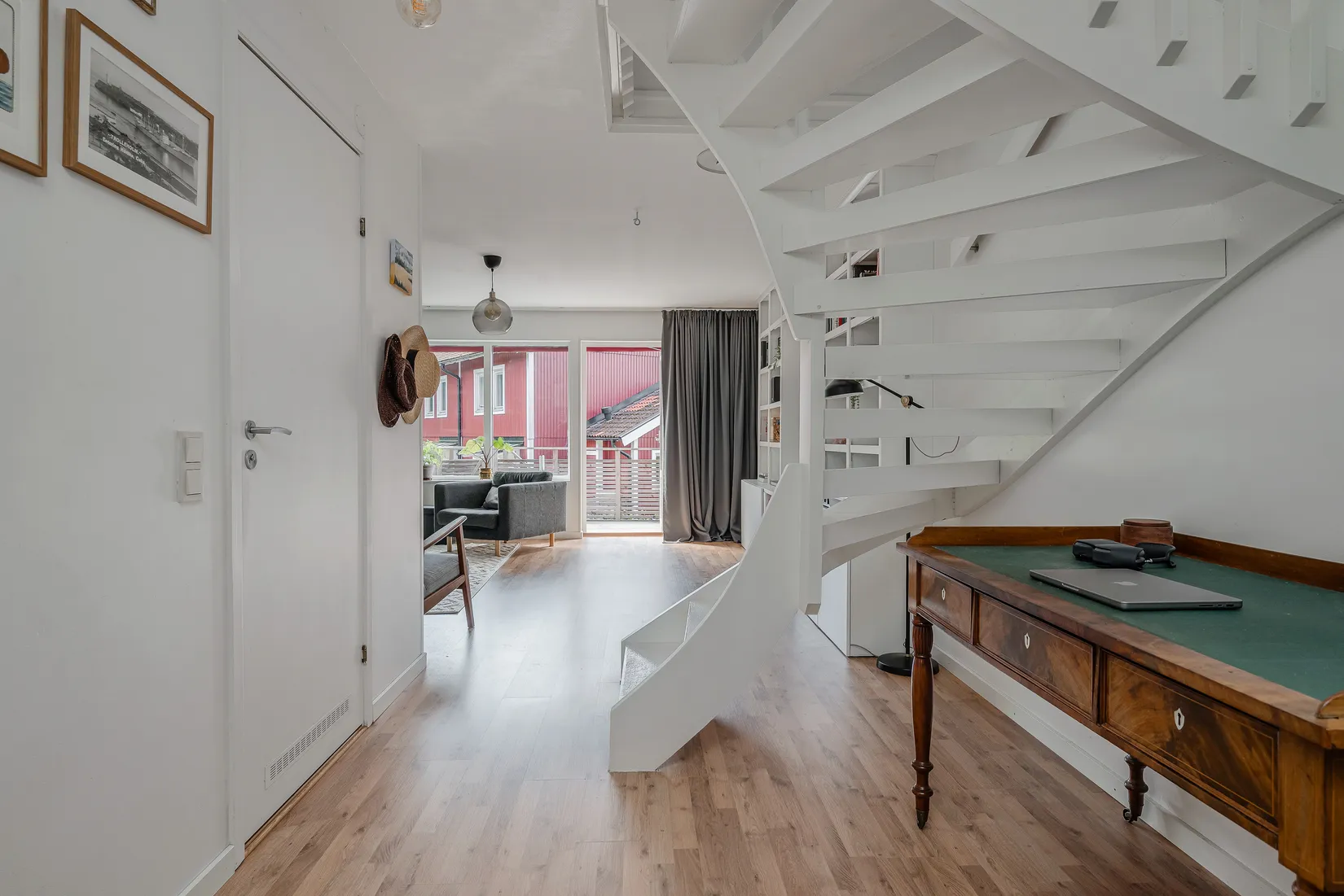 Radhus, Kullabergsvägen 29, Solgårdsgärde, Vallentuna