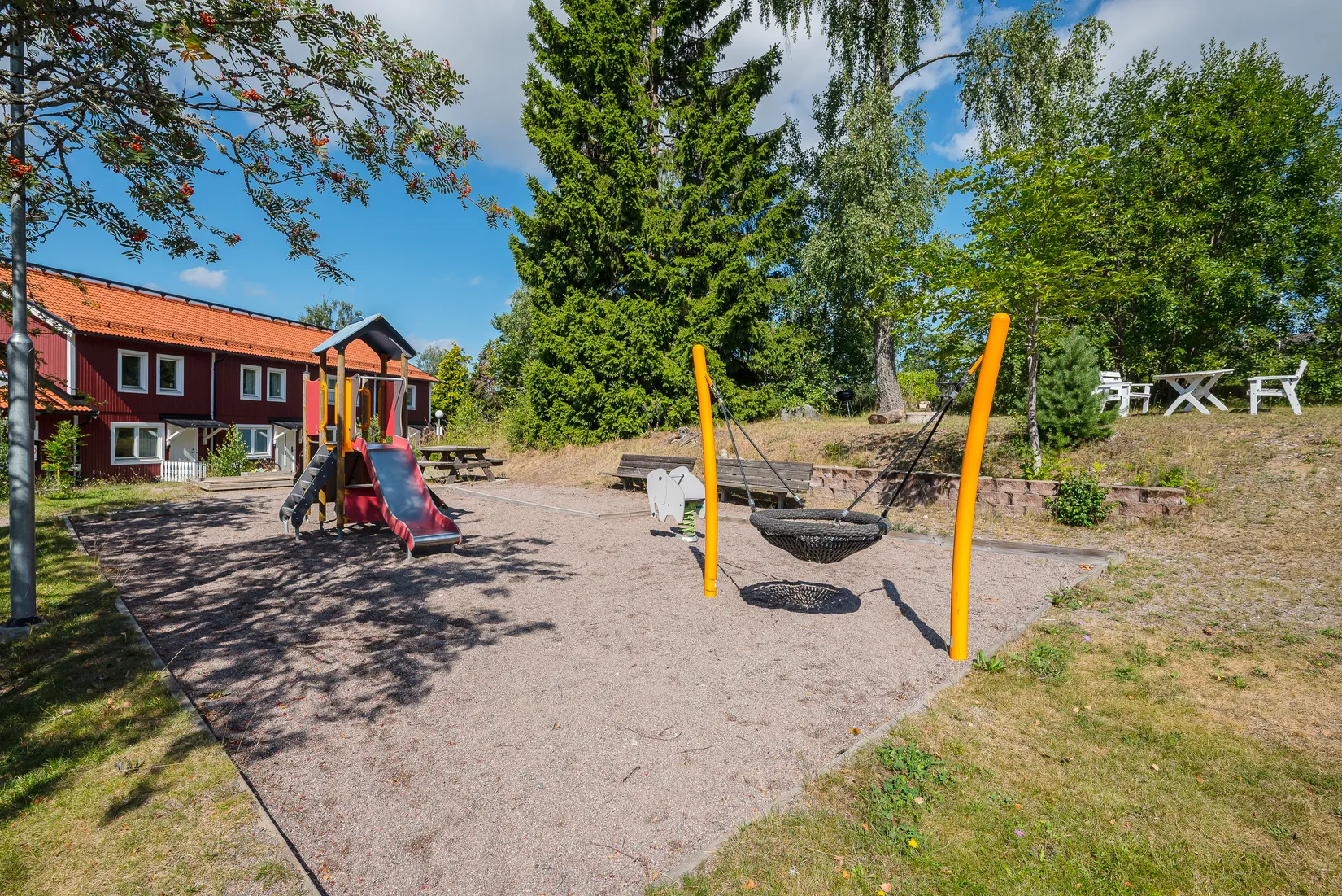 Radhus, Kullabergsvägen 29, Solgårdsgärde, Vallentuna