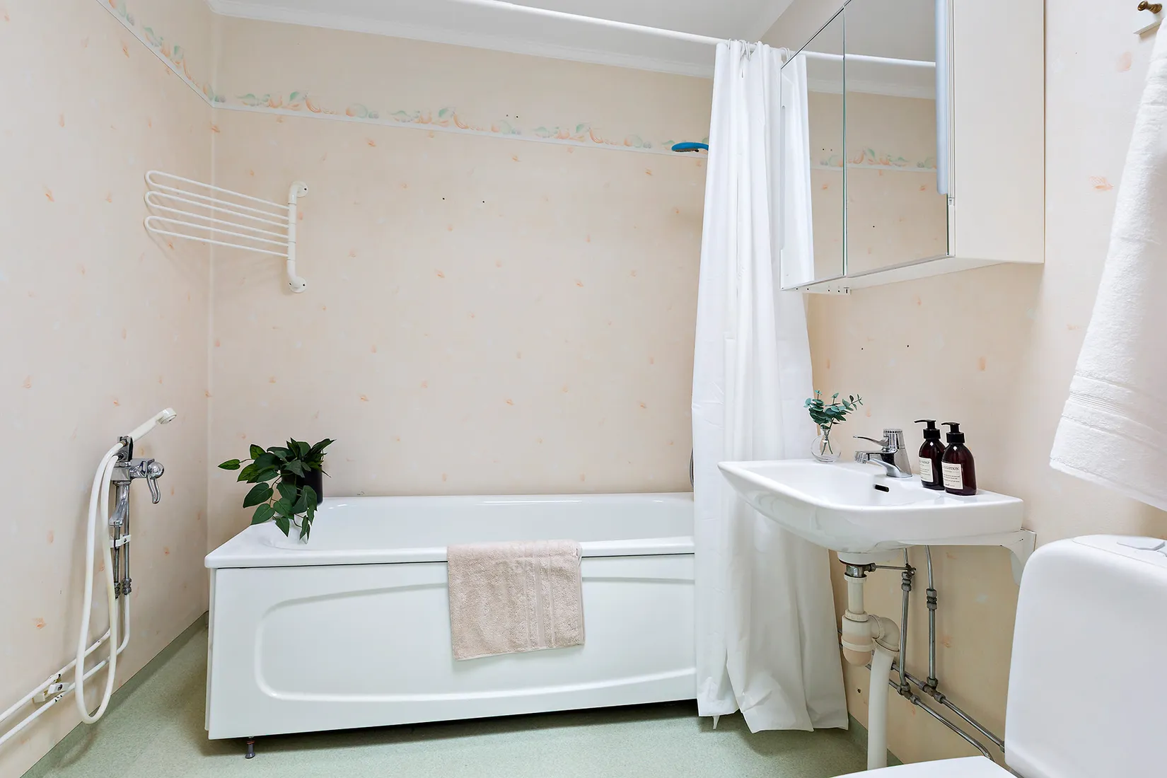 Radhus, Fajansstigen 52, Brunna, Upplands-Bro