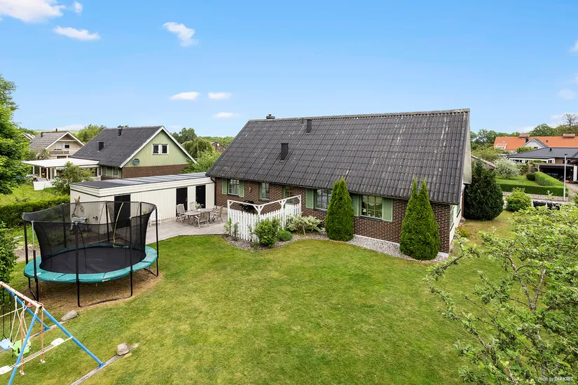 Villa, Hjälmsjövägen 21, Örkelljunga