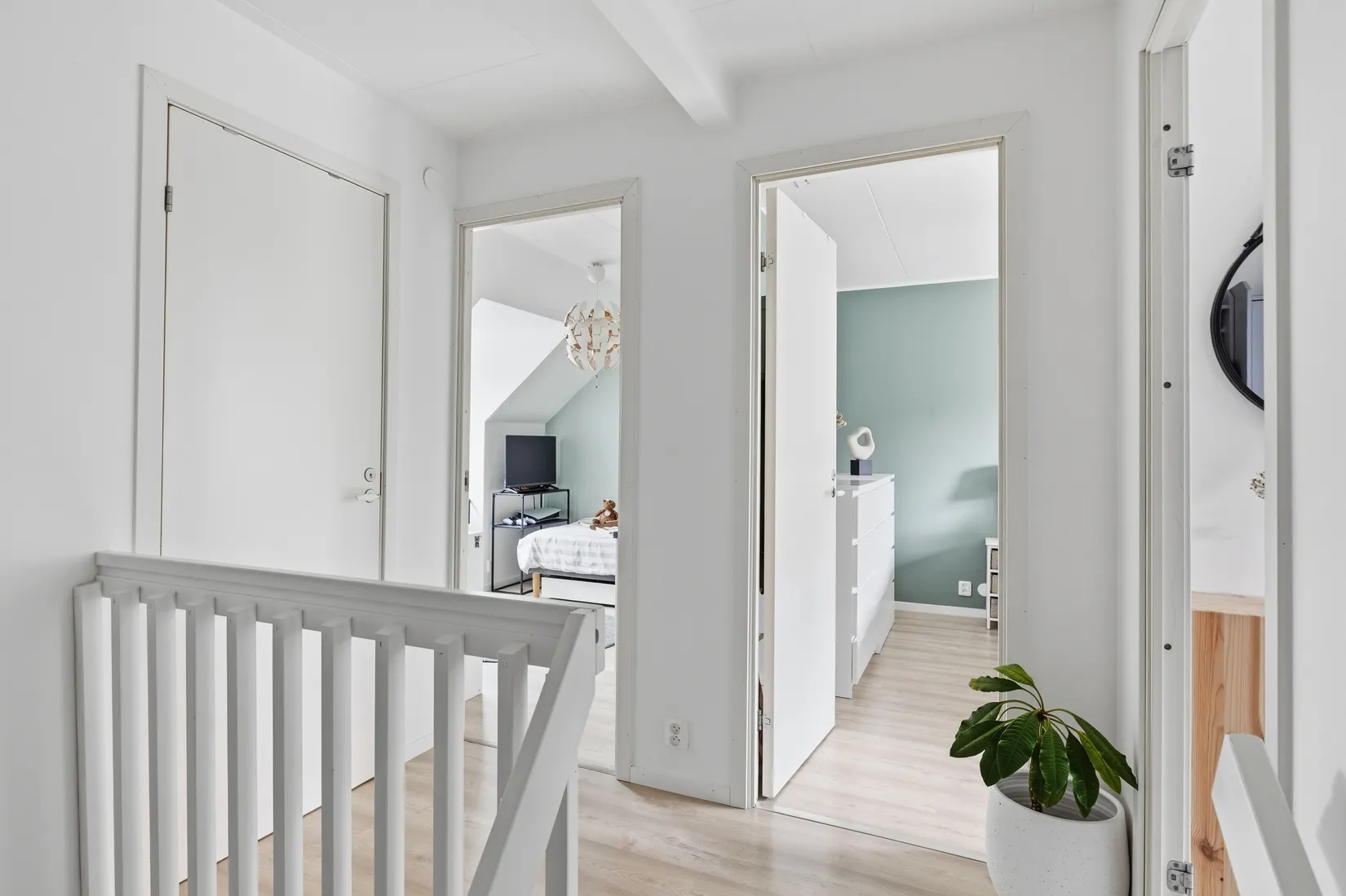 Radhus, Vintervägen 150, Bollstanäs/Grimstaby, Upplands Väsby