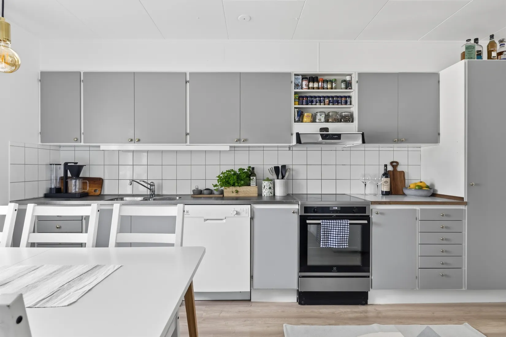 Radhus, Vintervägen 150, Bollstanäs/Grimstaby, Upplands Väsby