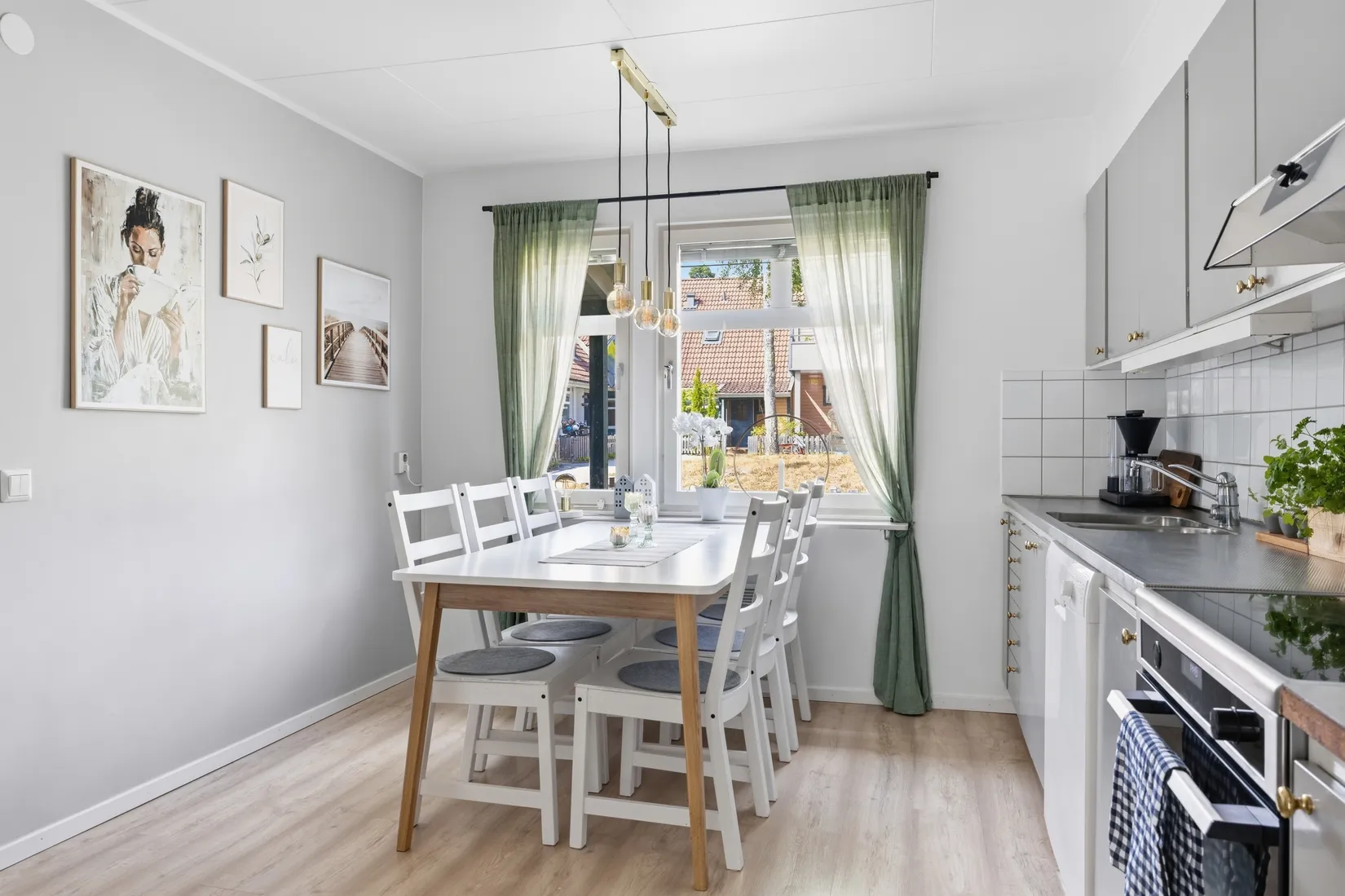 Radhus, Vintervägen 150, Bollstanäs/Grimstaby, Upplands Väsby