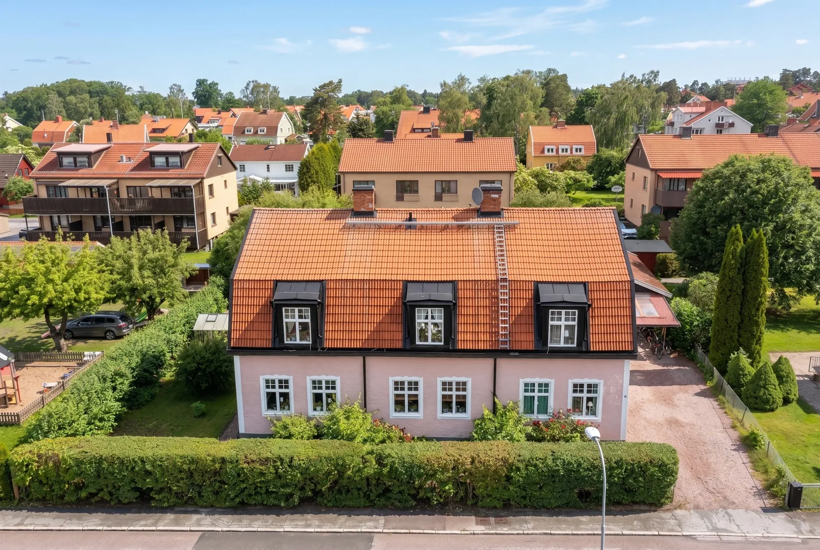 Villa, Katrinelundsvägen 15, Karlsdal, Västerås