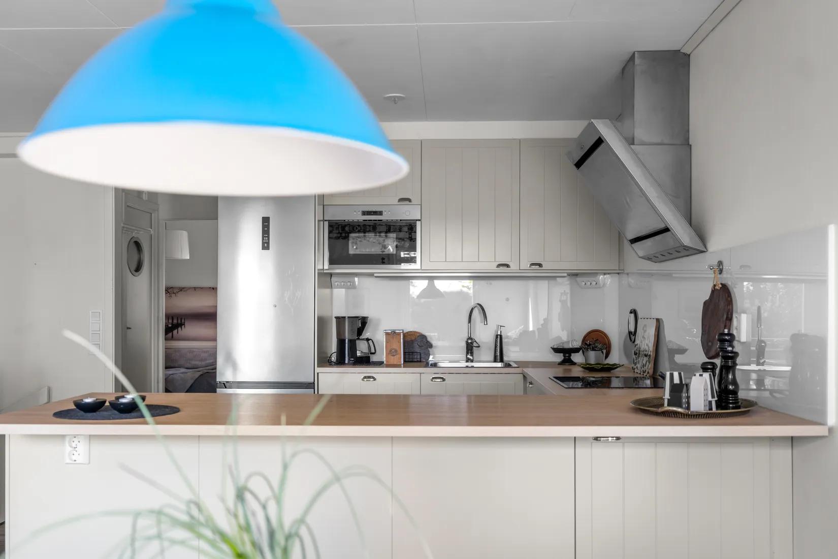 Radhus, Glädjegången 42, Trollbäcken, Tyresö