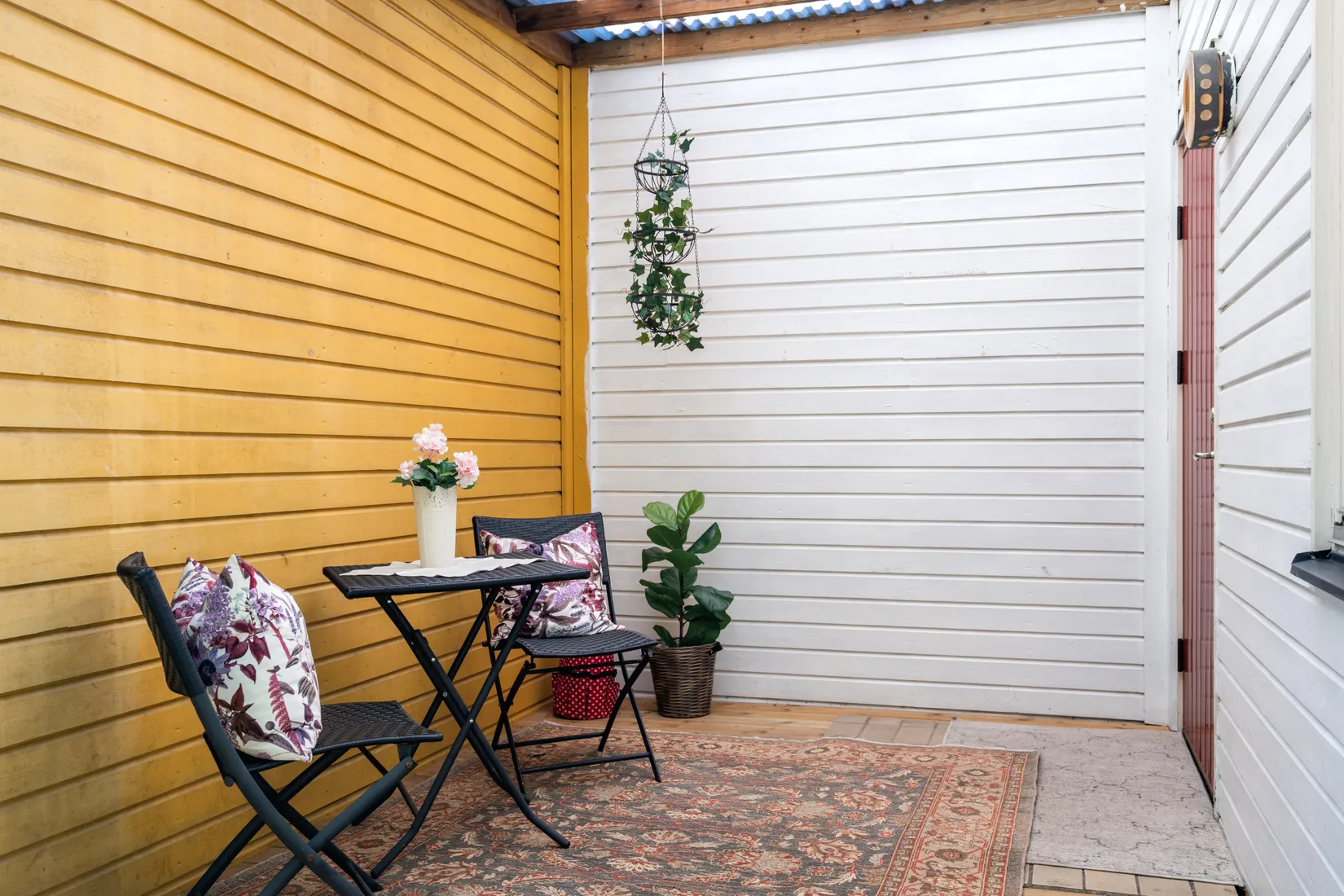 Radhus, Glädjegången 42, Trollbäcken, Tyresö
