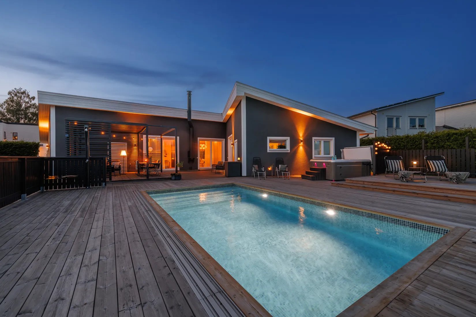 Villa, Albatrossgatan 9, Lanna, Lekeberg