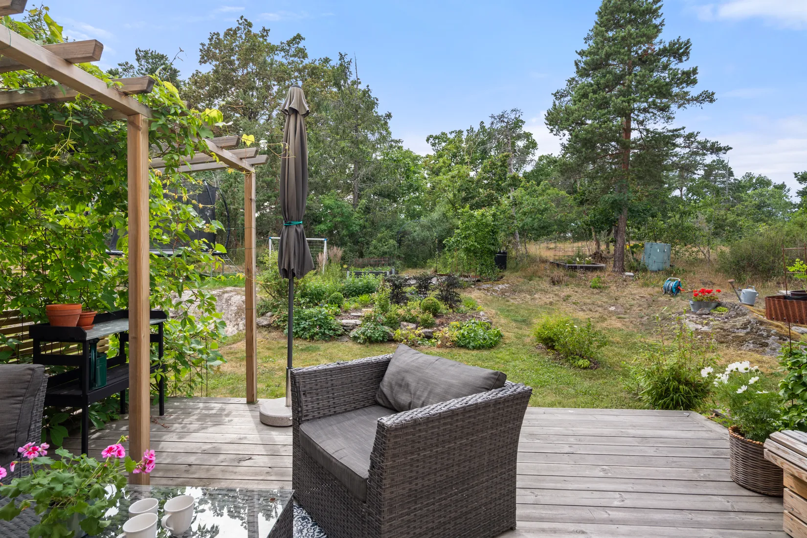 Radhus, Målarprinsens väg 35, Tyresö strand, Tyresö