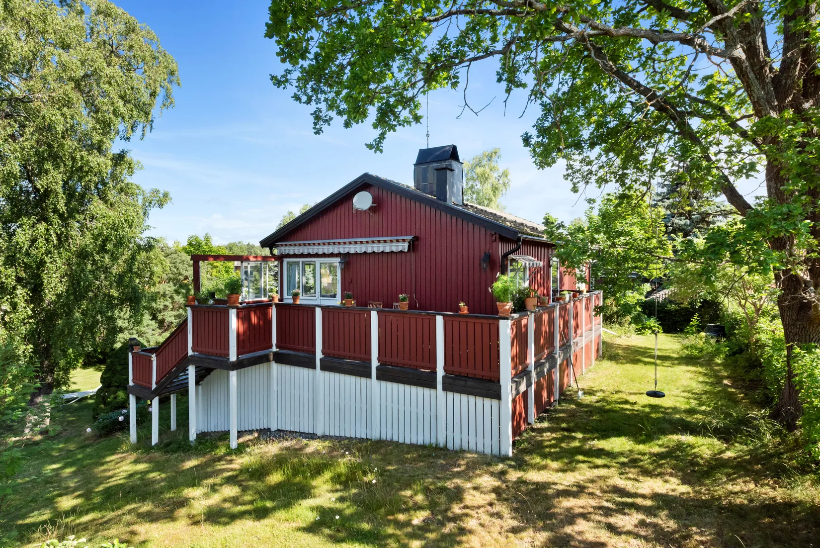 Villa, Helgavägen 14, Täby Kyrkby, Täby