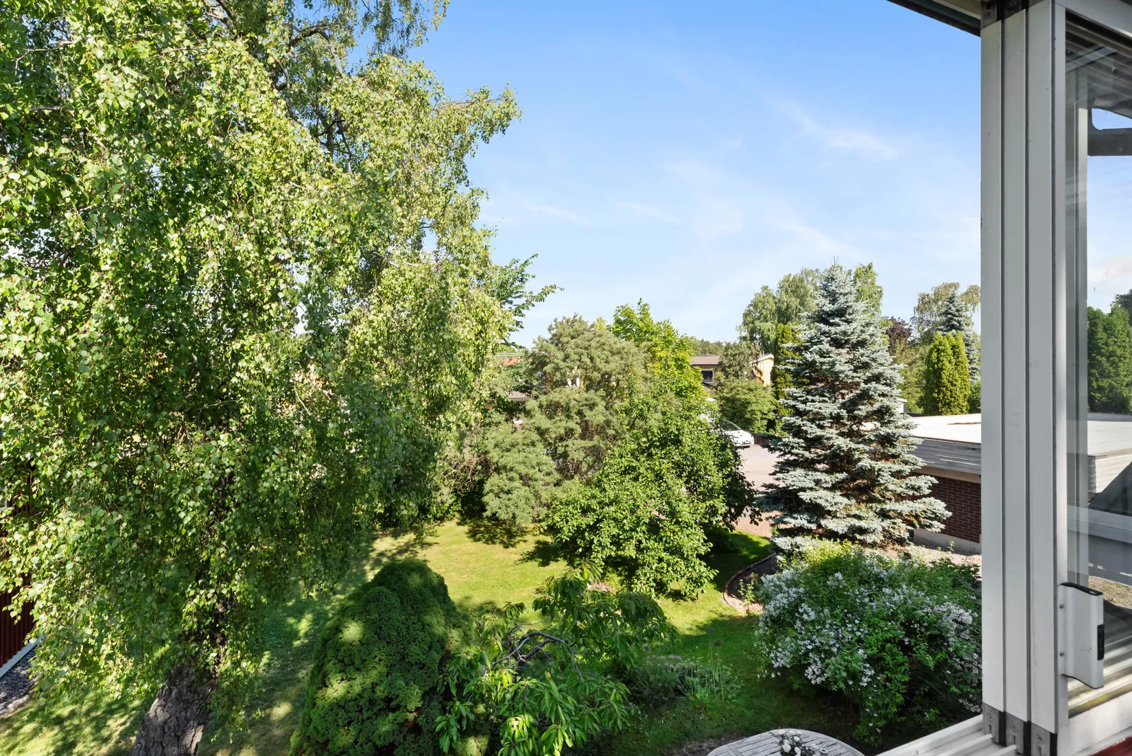 Villa, Helgavägen 14, Täby Kyrkby, Täby