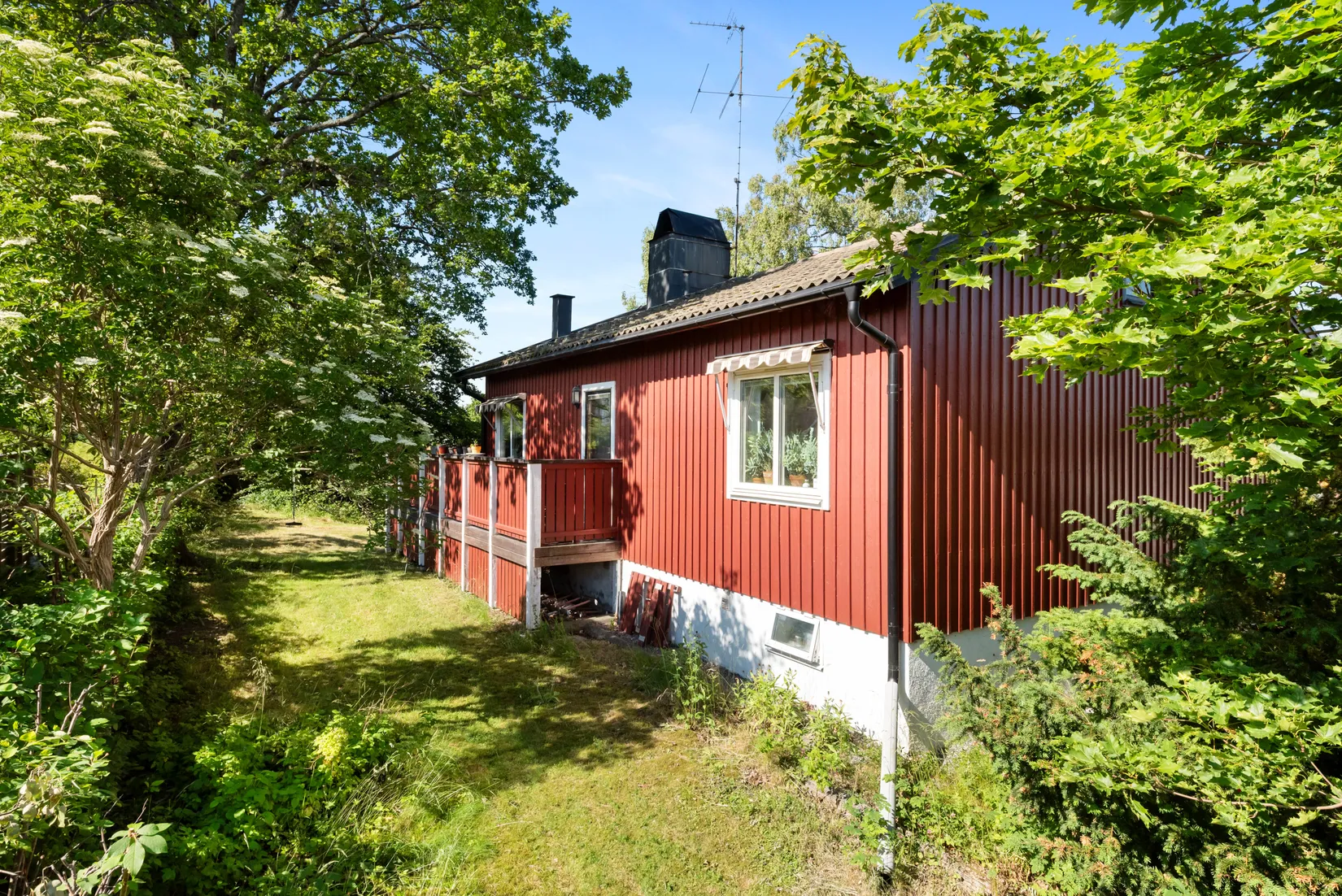 Villa, Helgavägen 14, Täby Kyrkby, Täby