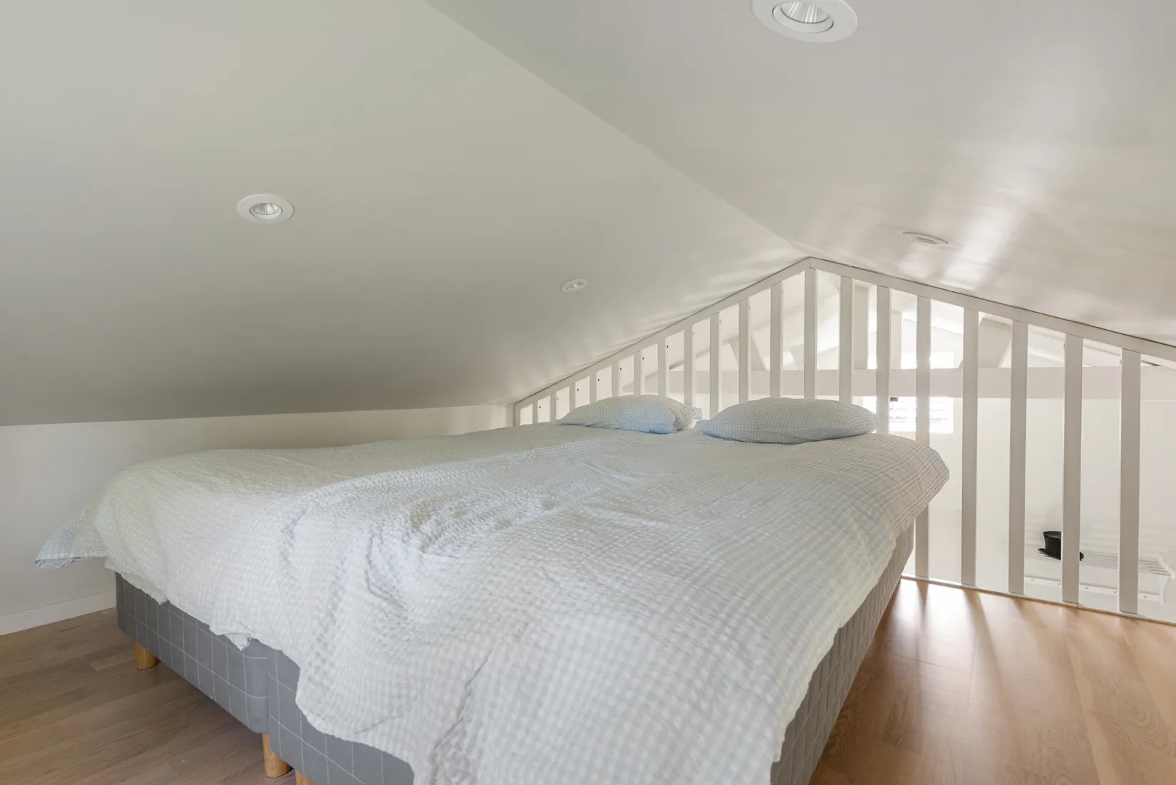 Villa, Helgavägen 14, Täby Kyrkby, Täby