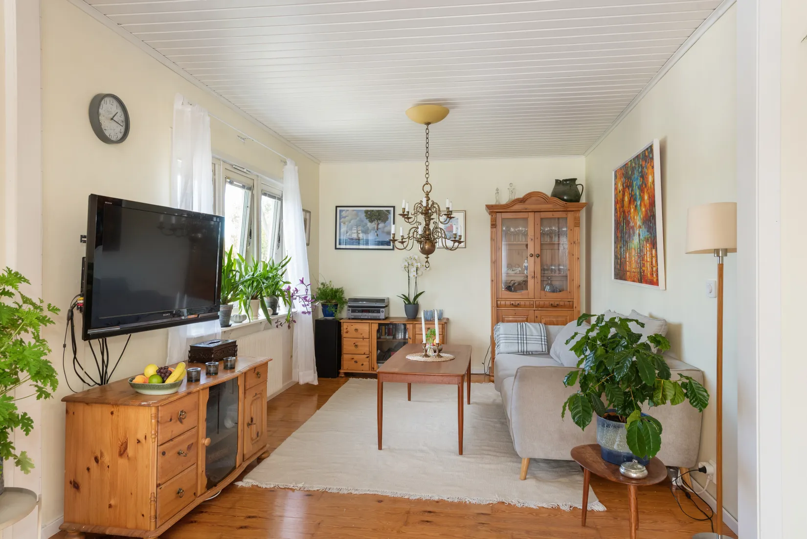 Villa, Helgavägen 14, Täby Kyrkby, Täby