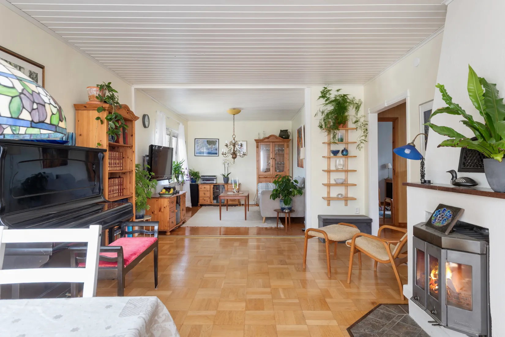 Villa, Helgavägen 14, Täby Kyrkby, Täby