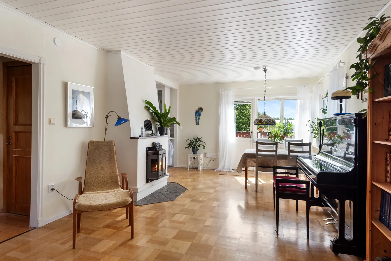 Villa, Helgavägen 14, Täby Kyrkby, Täby