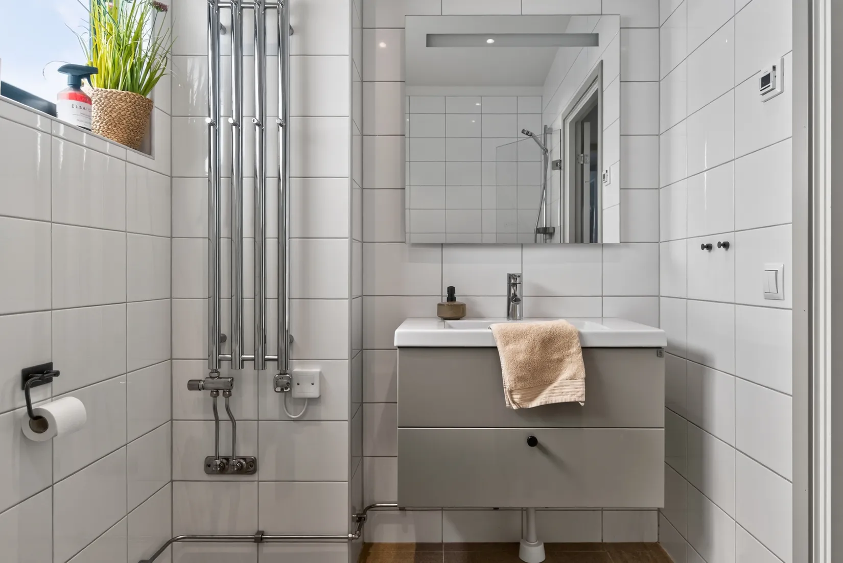 Radhus, Simborgarvägen 1E, Centralt, Österåker
