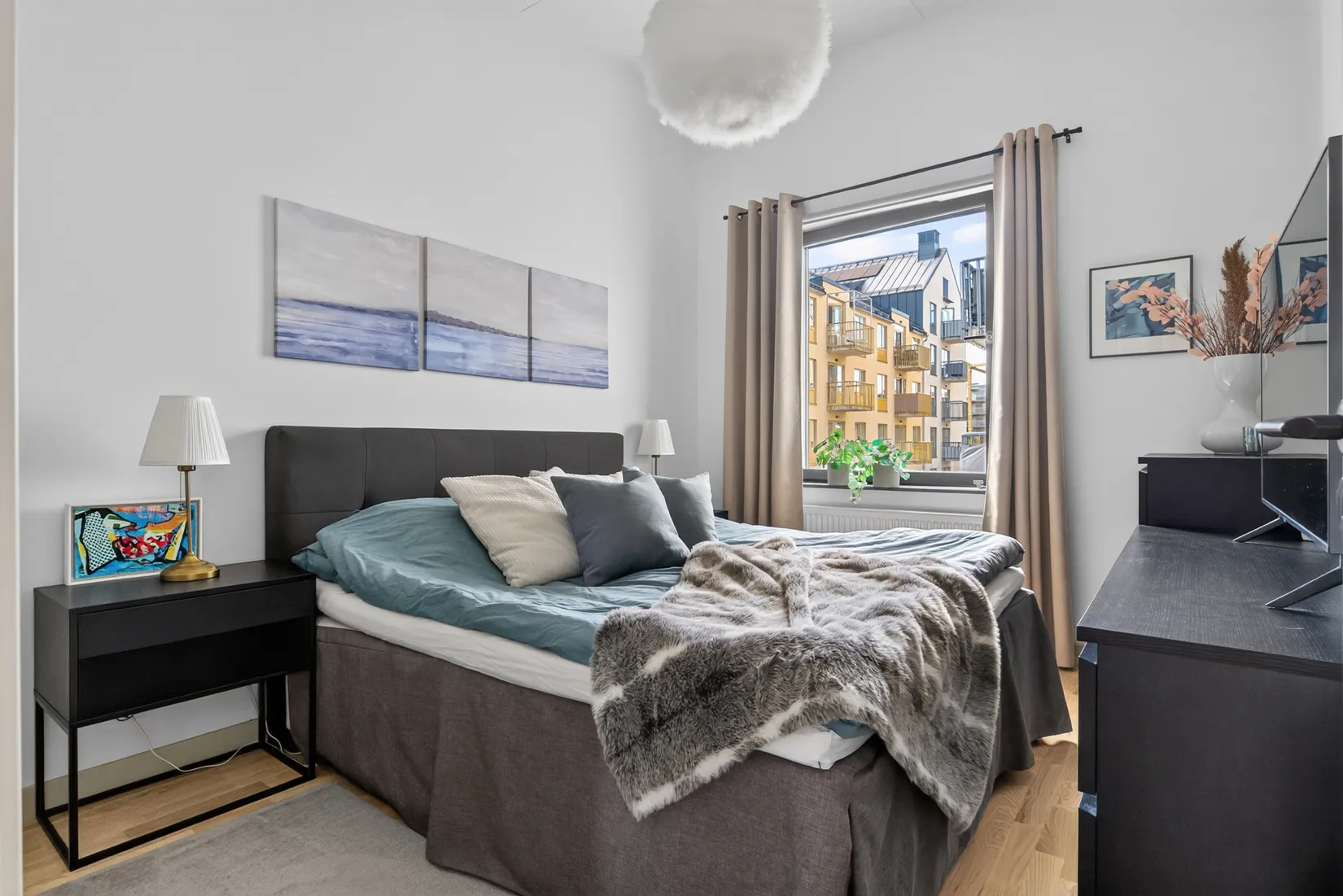 Radhus, Simborgarvägen 1E, Centralt, Österåker