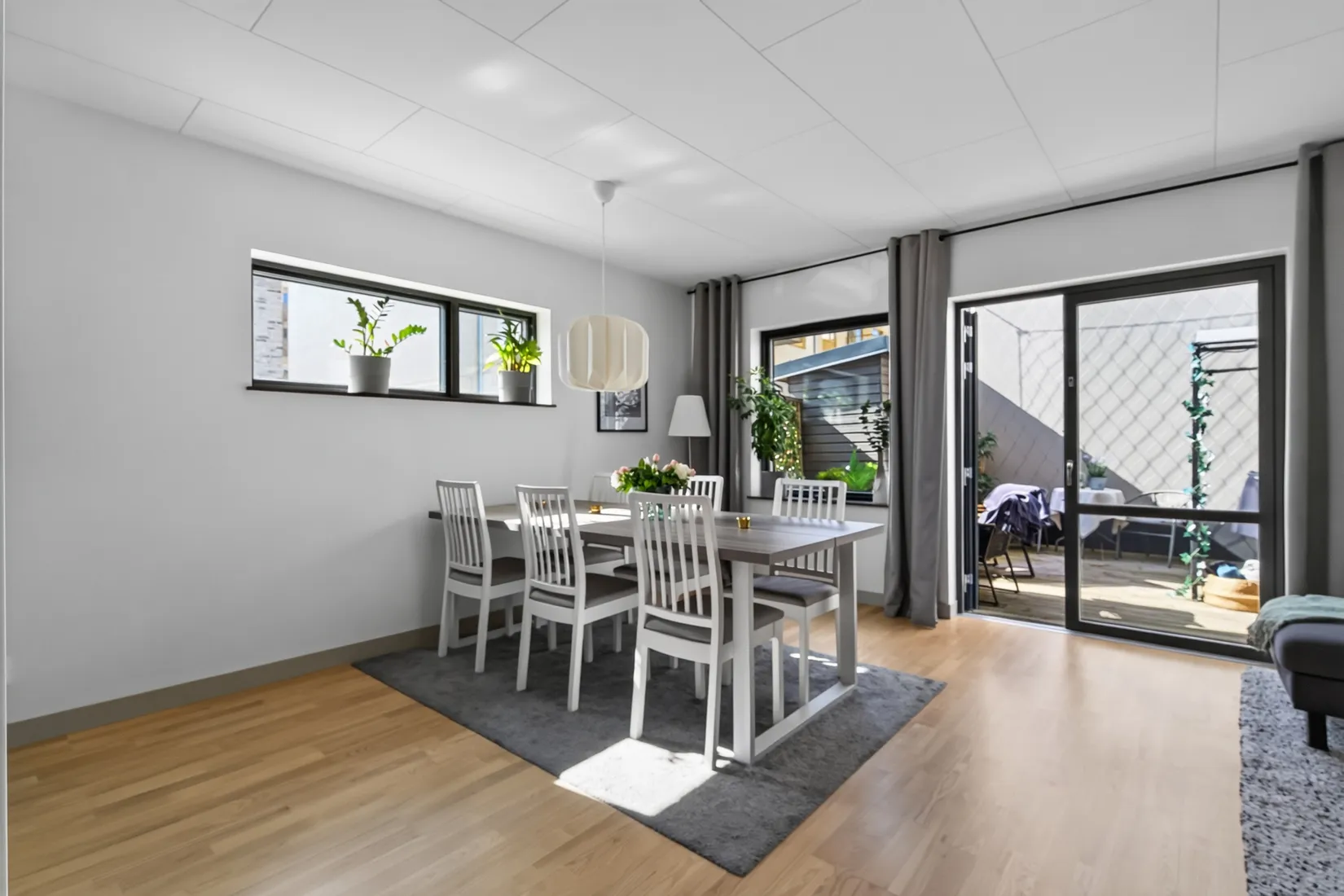 Radhus, Simborgarvägen 1E, Centralt, Österåker