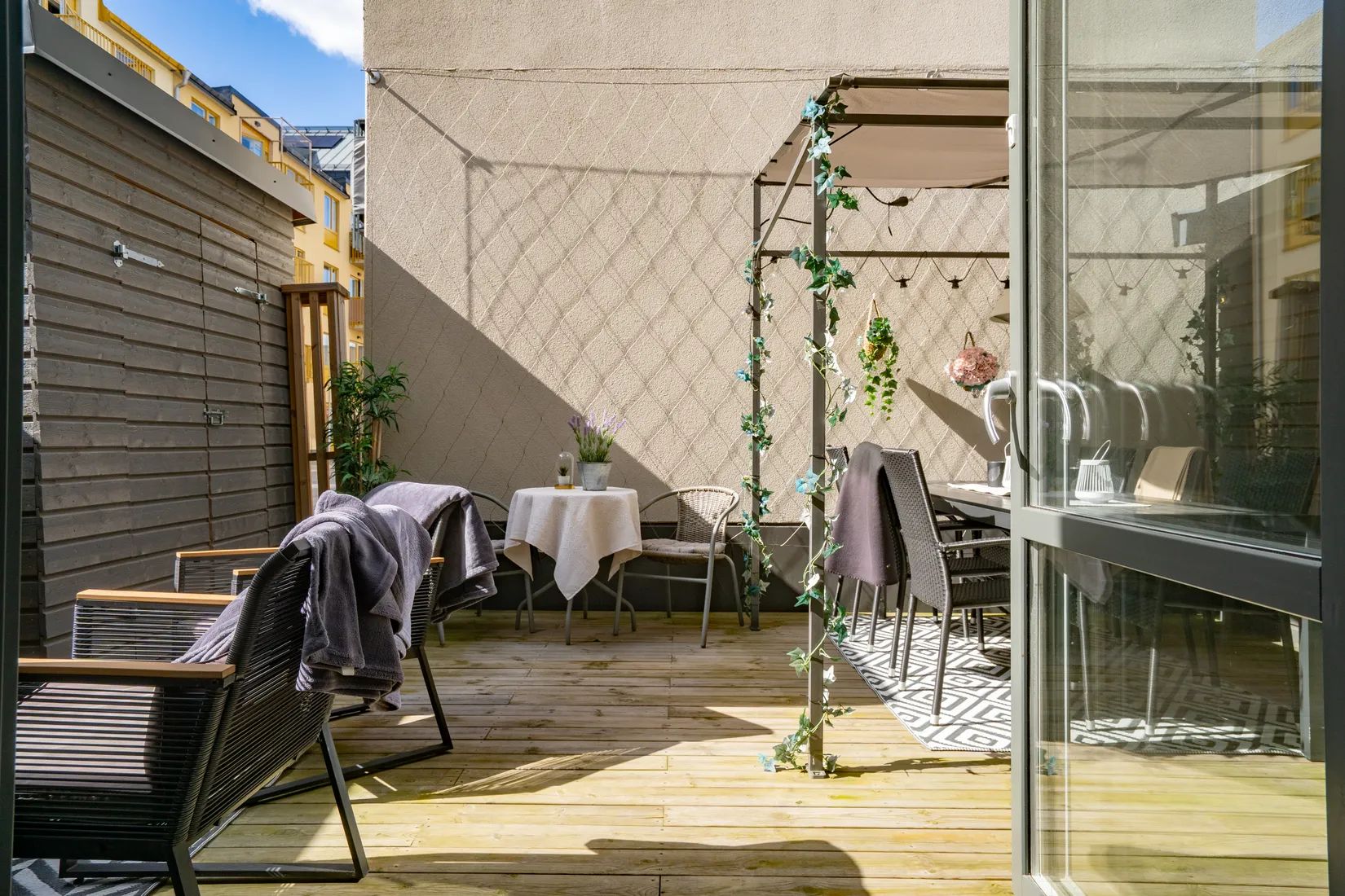 Radhus, Simborgarvägen 1E, Centralt, Österåker