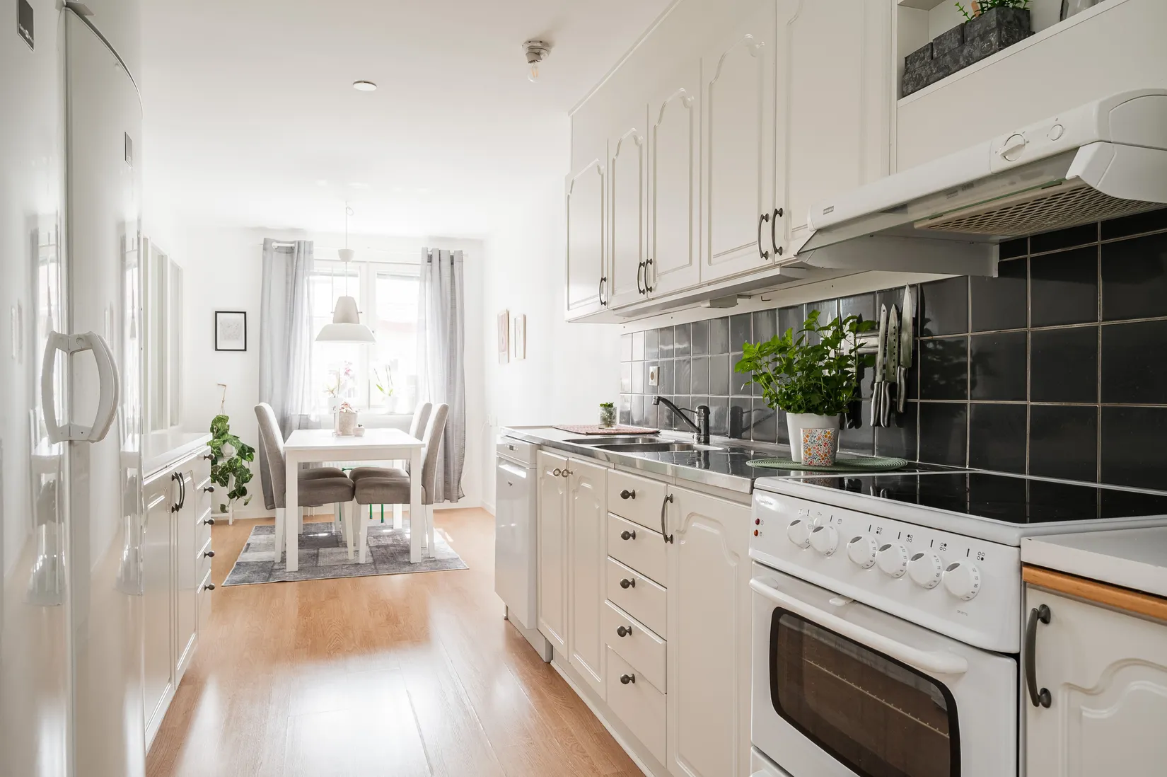 Bostadsrätt, Fredensborgsgatan 1, Kinna, Mark