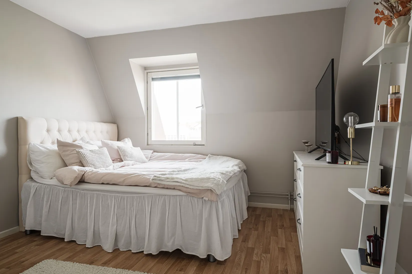 Bostadsrätt, Fredensborgsgatan 1, Kinna, Mark