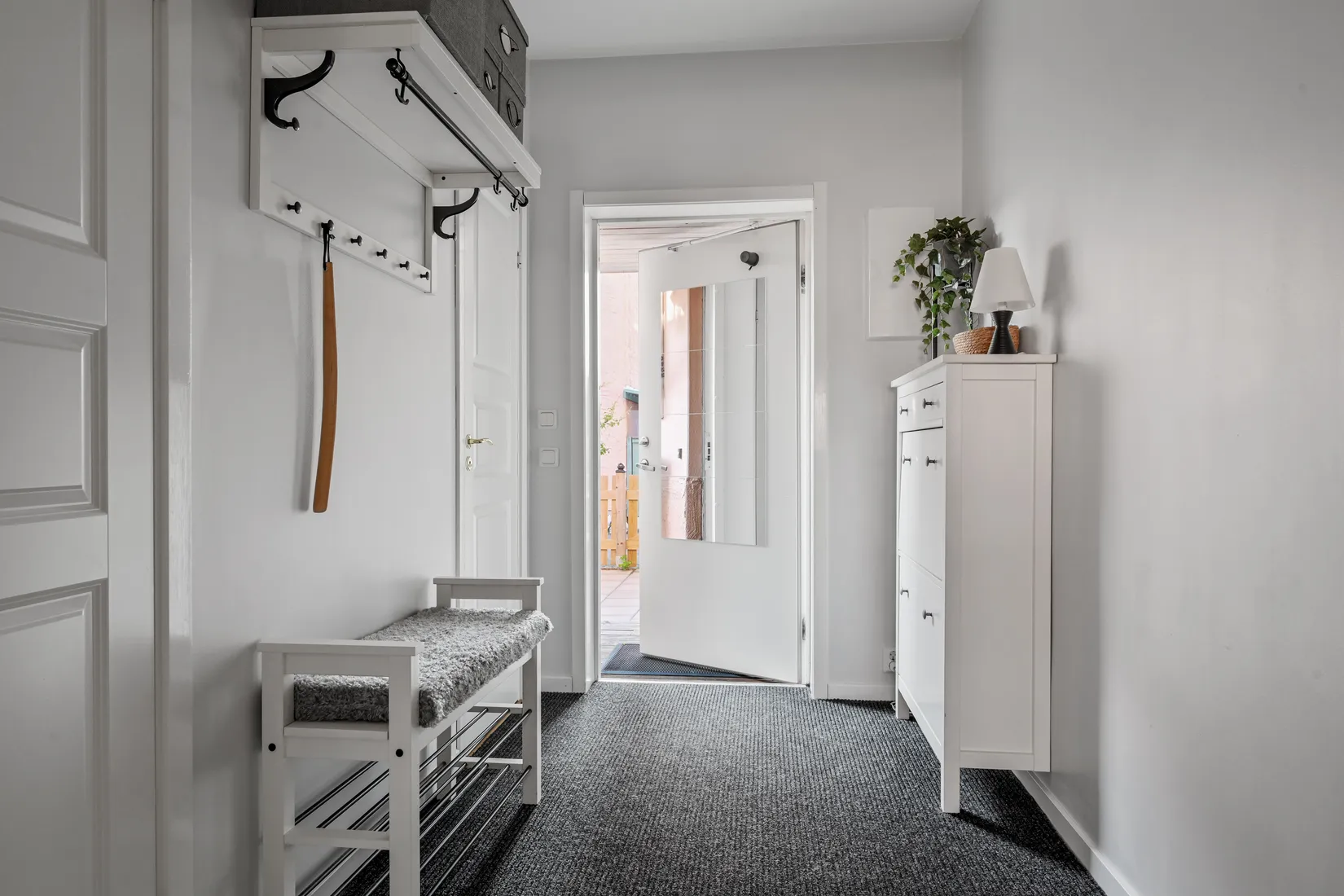 Radhus, Galoppgatan 81, Smedby, Upplands Väsby