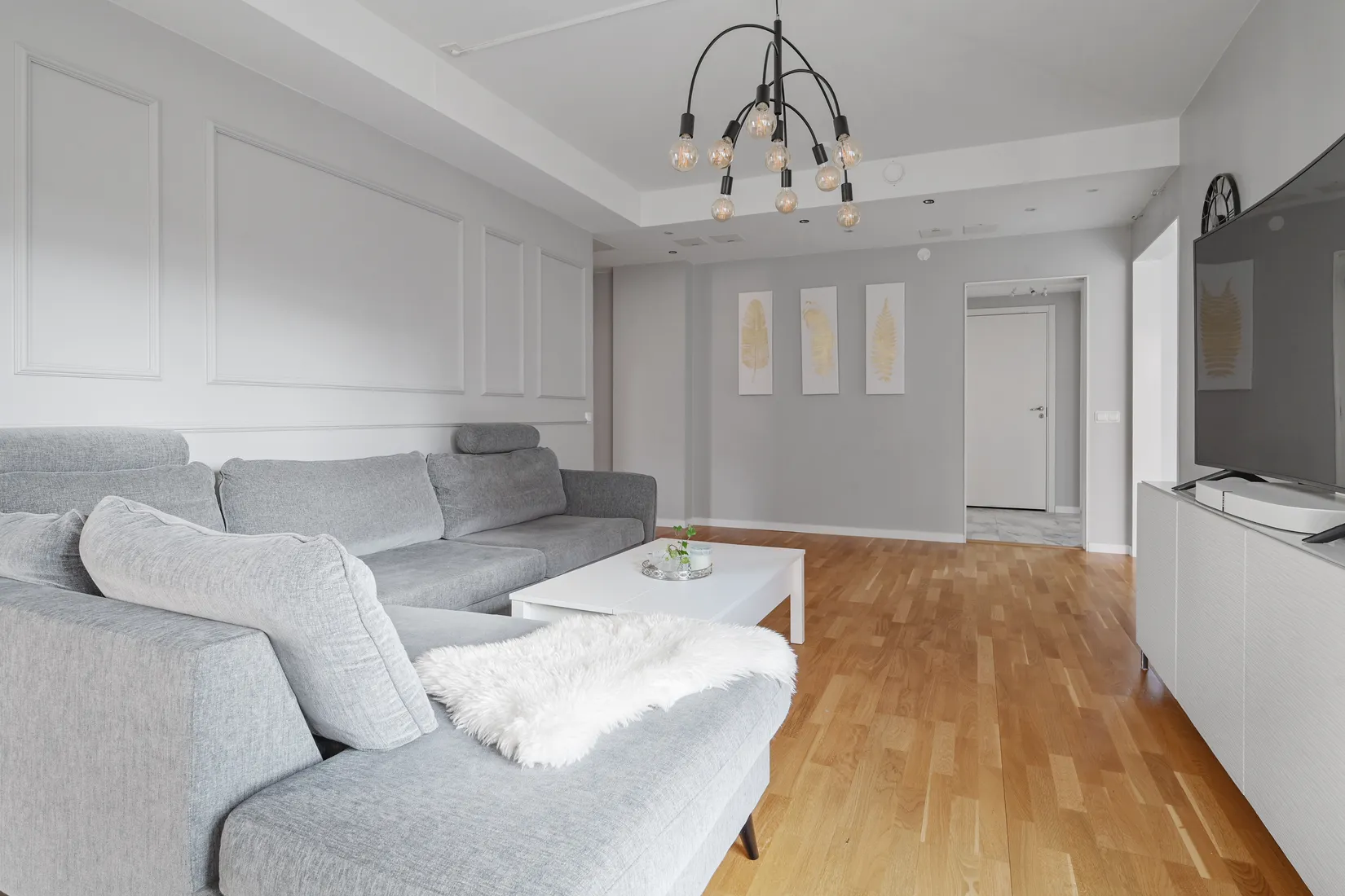 Radhus, Galoppgatan 81, Smedby, Upplands Väsby