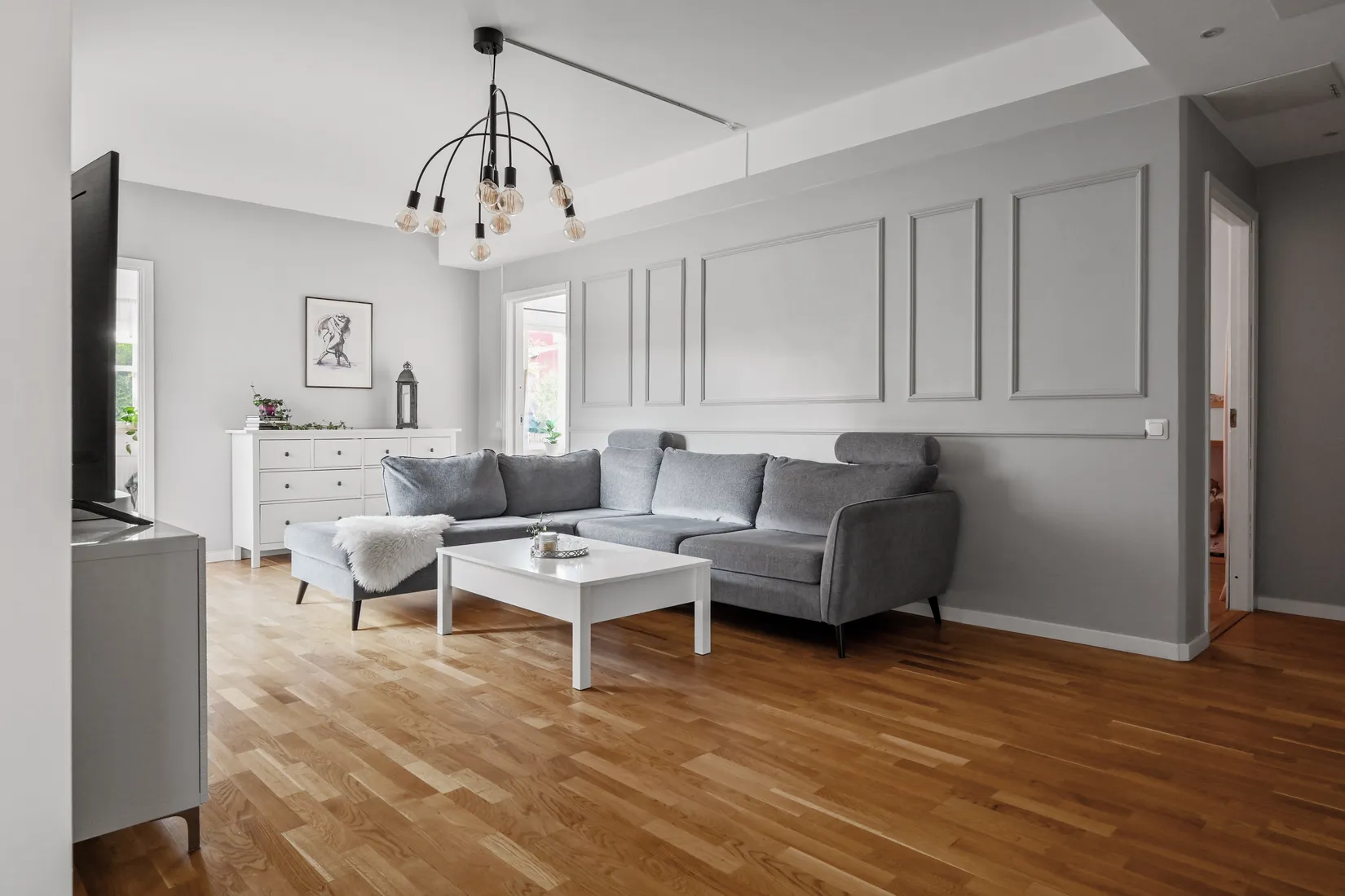 Radhus, Galoppgatan 81, Smedby, Upplands Väsby