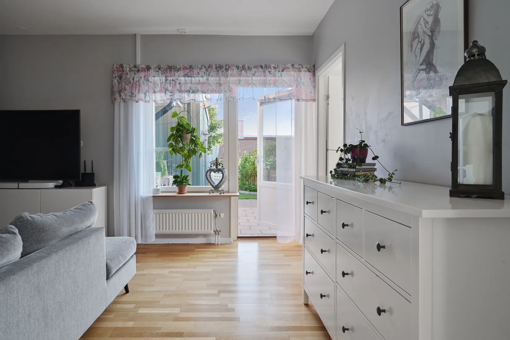 Radhus, Galoppgatan 81, Smedby, Upplands Väsby